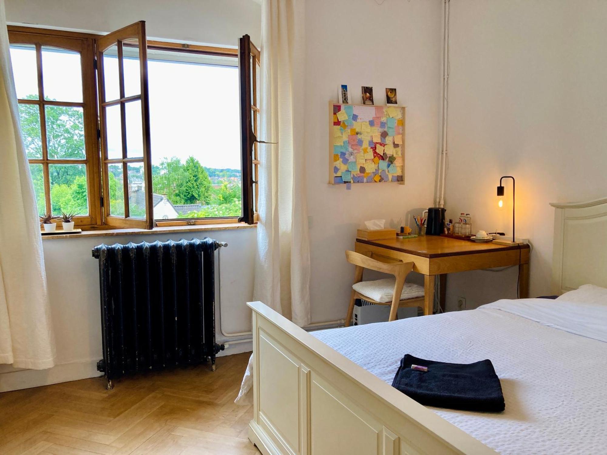 Homestay Calm, & Birdsong Near The Center
