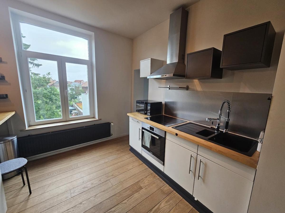 Luxury Triplex Stylish 2br In Brussels