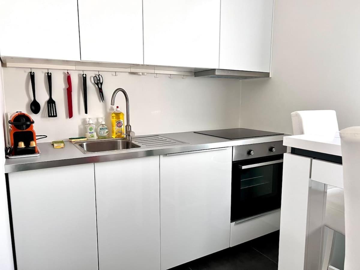 Apartment Chic &