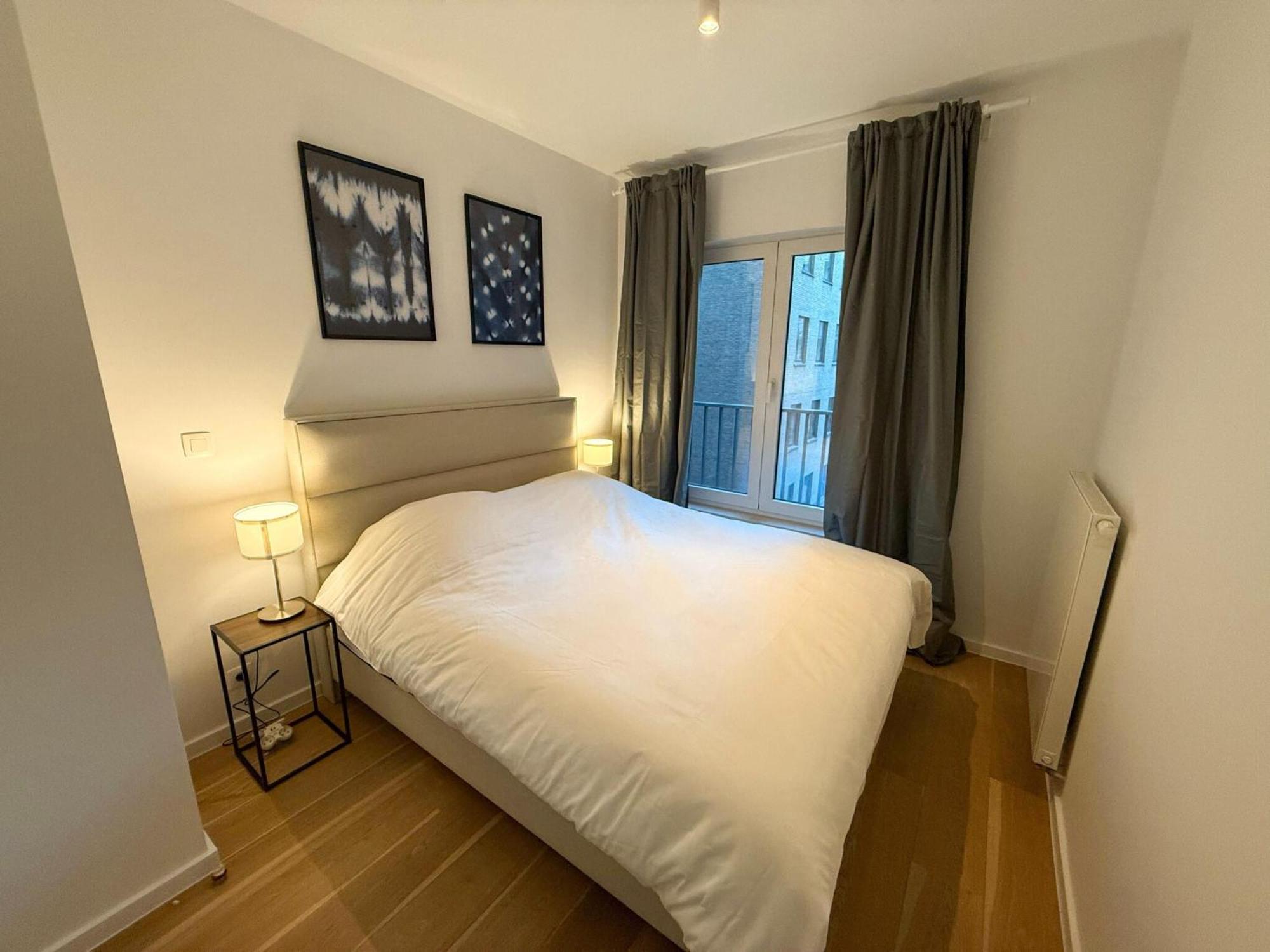 Near Luxembourg Square, Cleaning Included Apartment Brussels