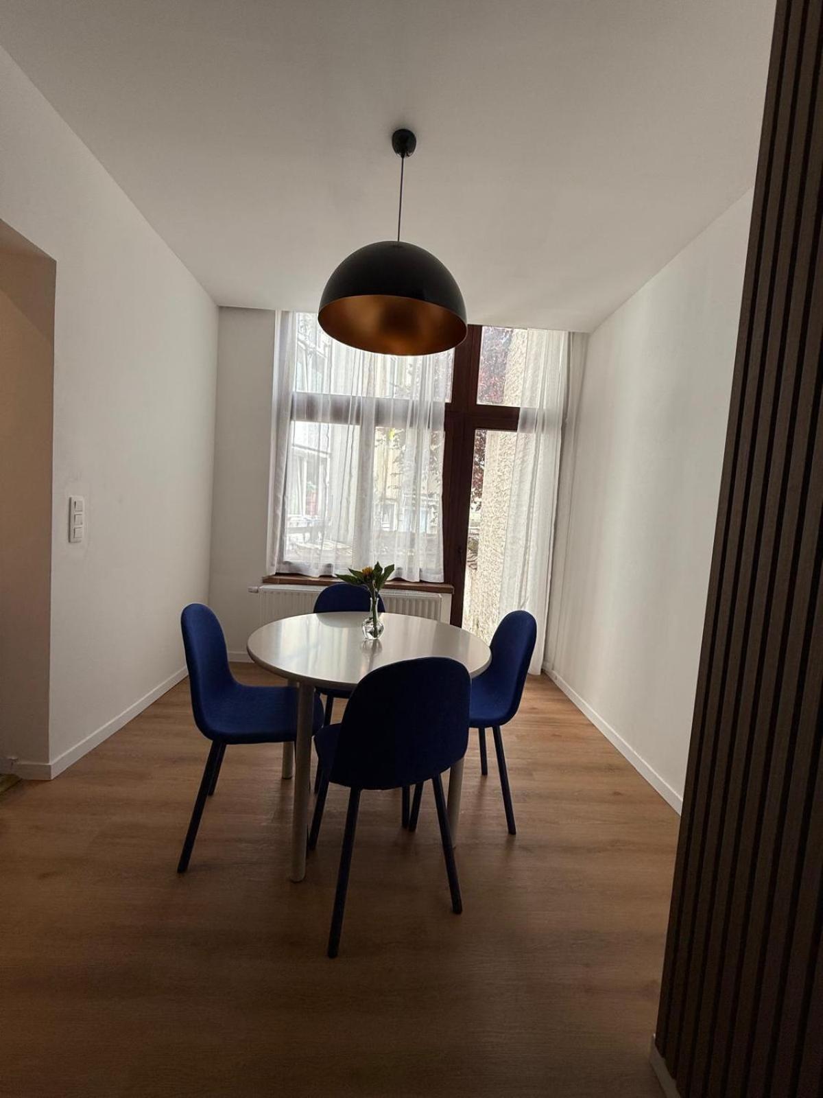 Le Goujons - New Near Midi Station