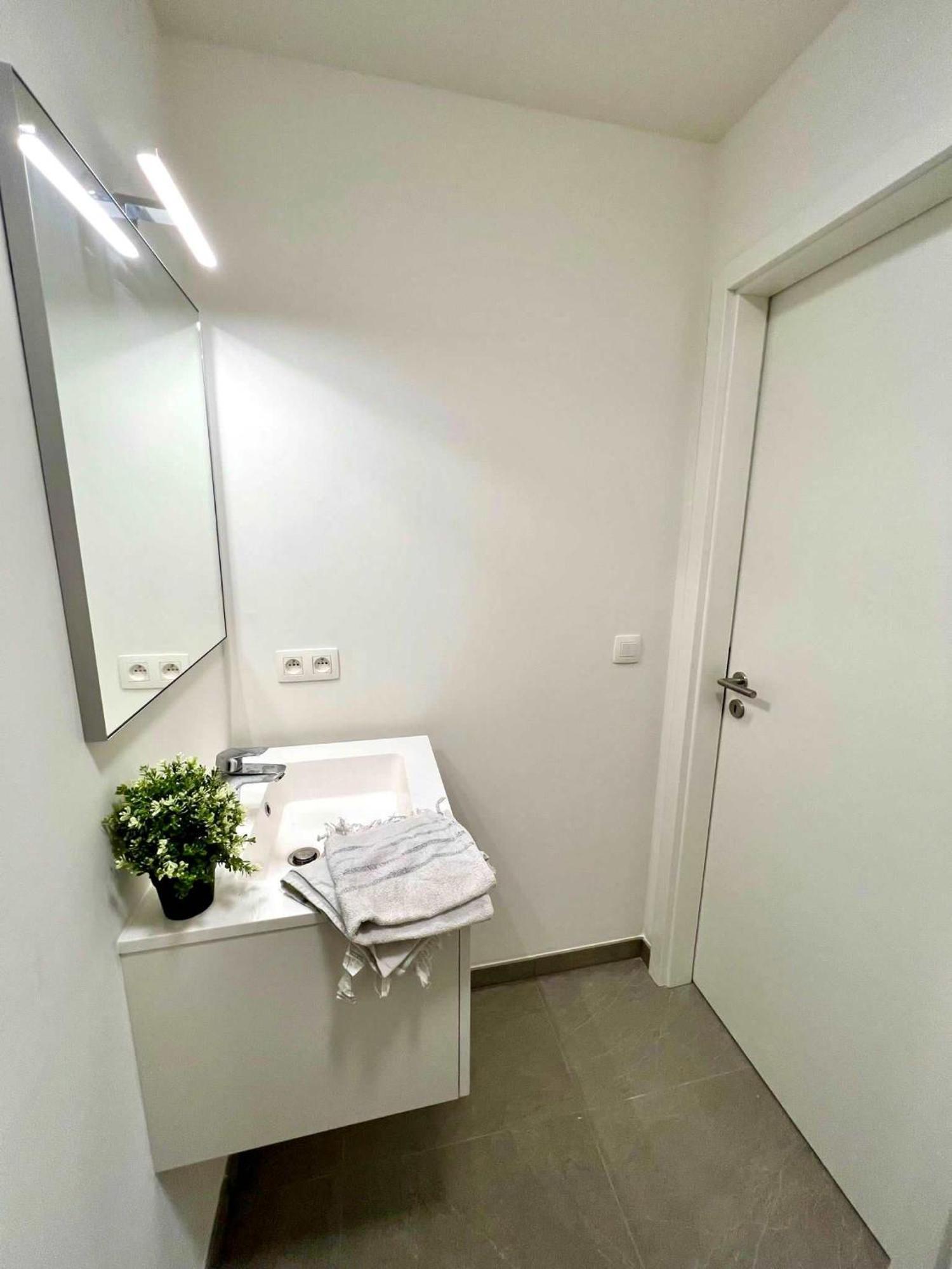 Family Friendly Close To The Atomium *