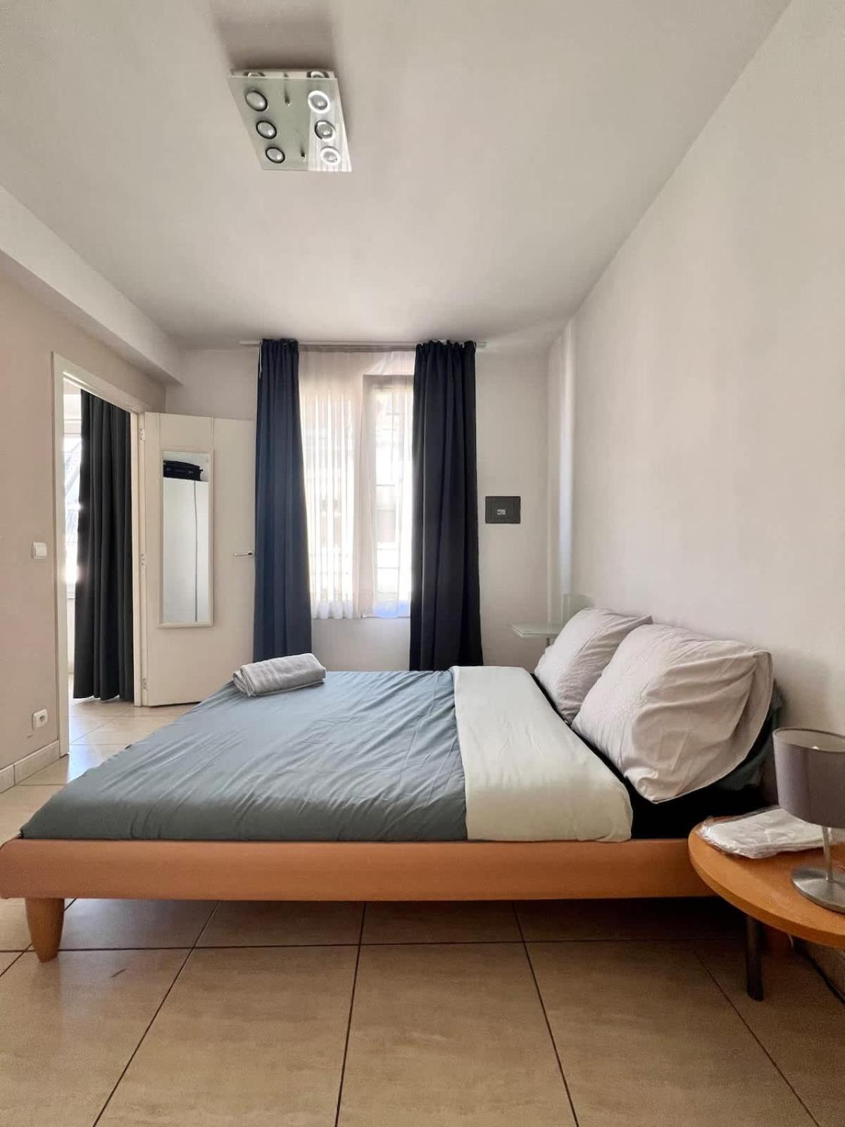 Chic Et Calme 2 Min Du Parlement Europeen Apartment Brussels