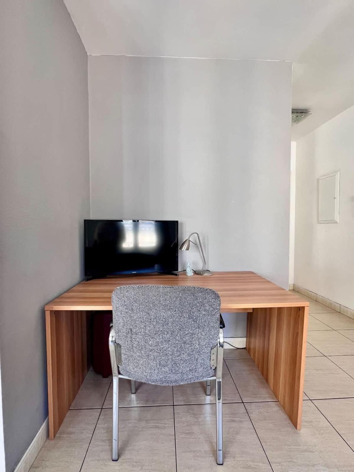 Chic Et Calme 2 Min Du Parlement Europeen Apartment Brussels