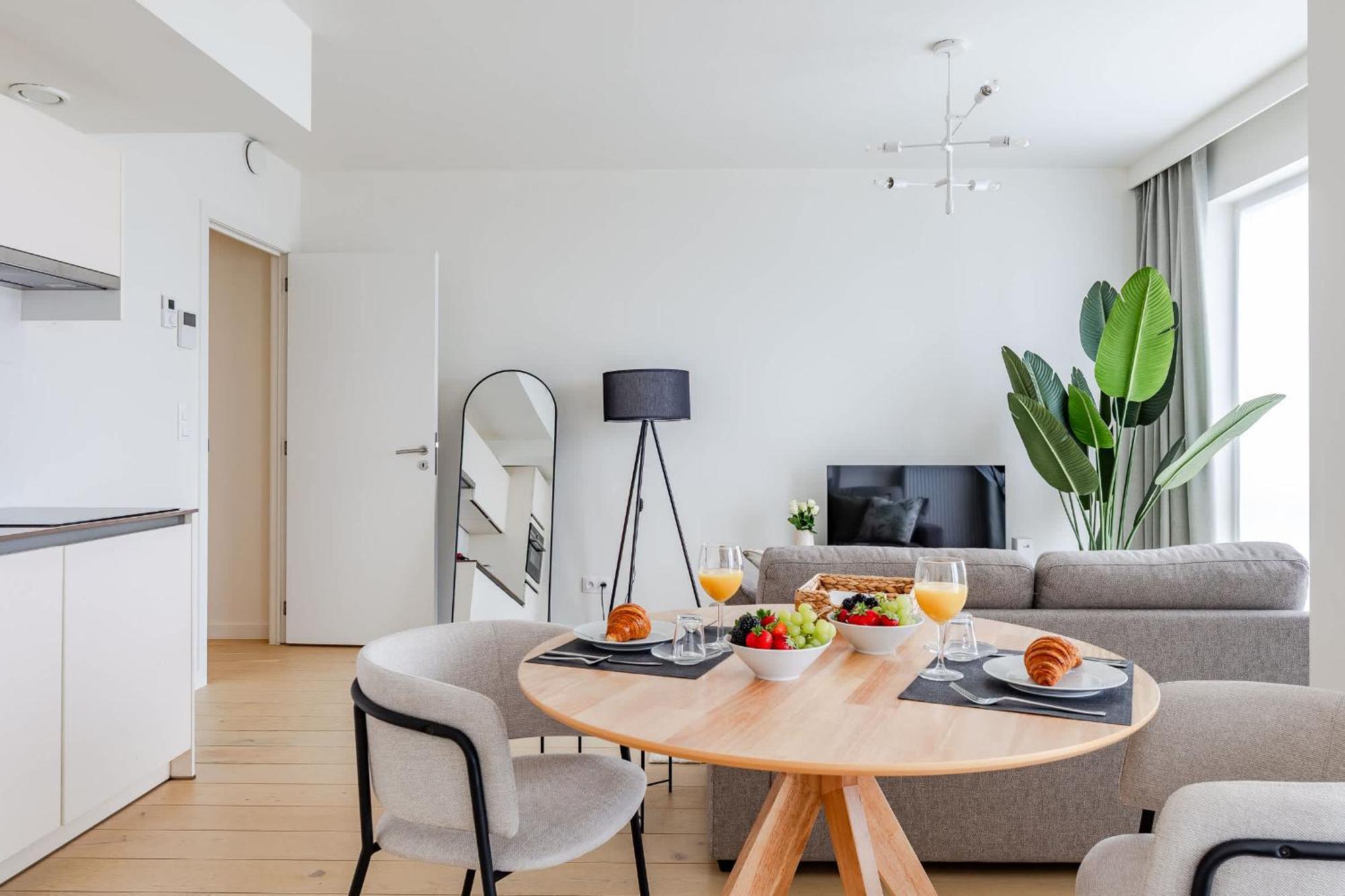 Large In A Serviced Building Apartment Brussels