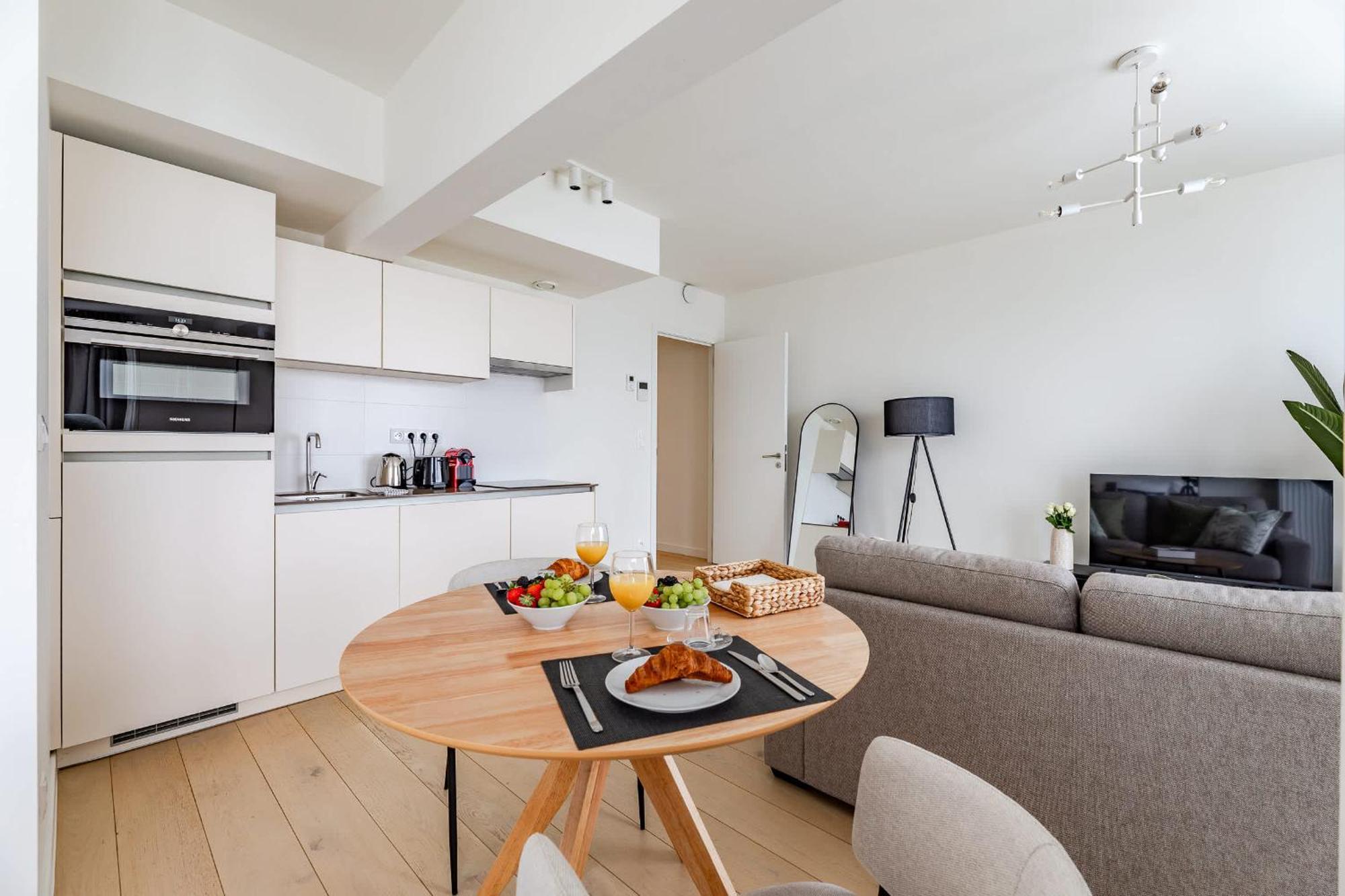 Large In A Serviced Building Apartment Brussels