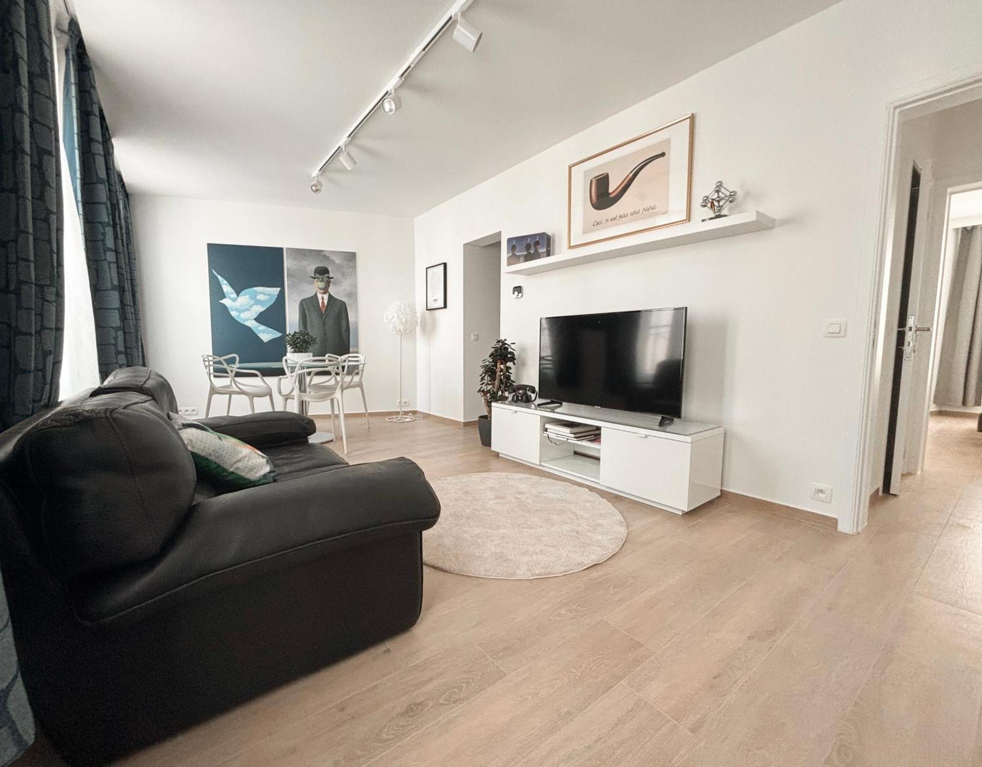 Fully Furnished And Modern Flat - Center Căn hộ *