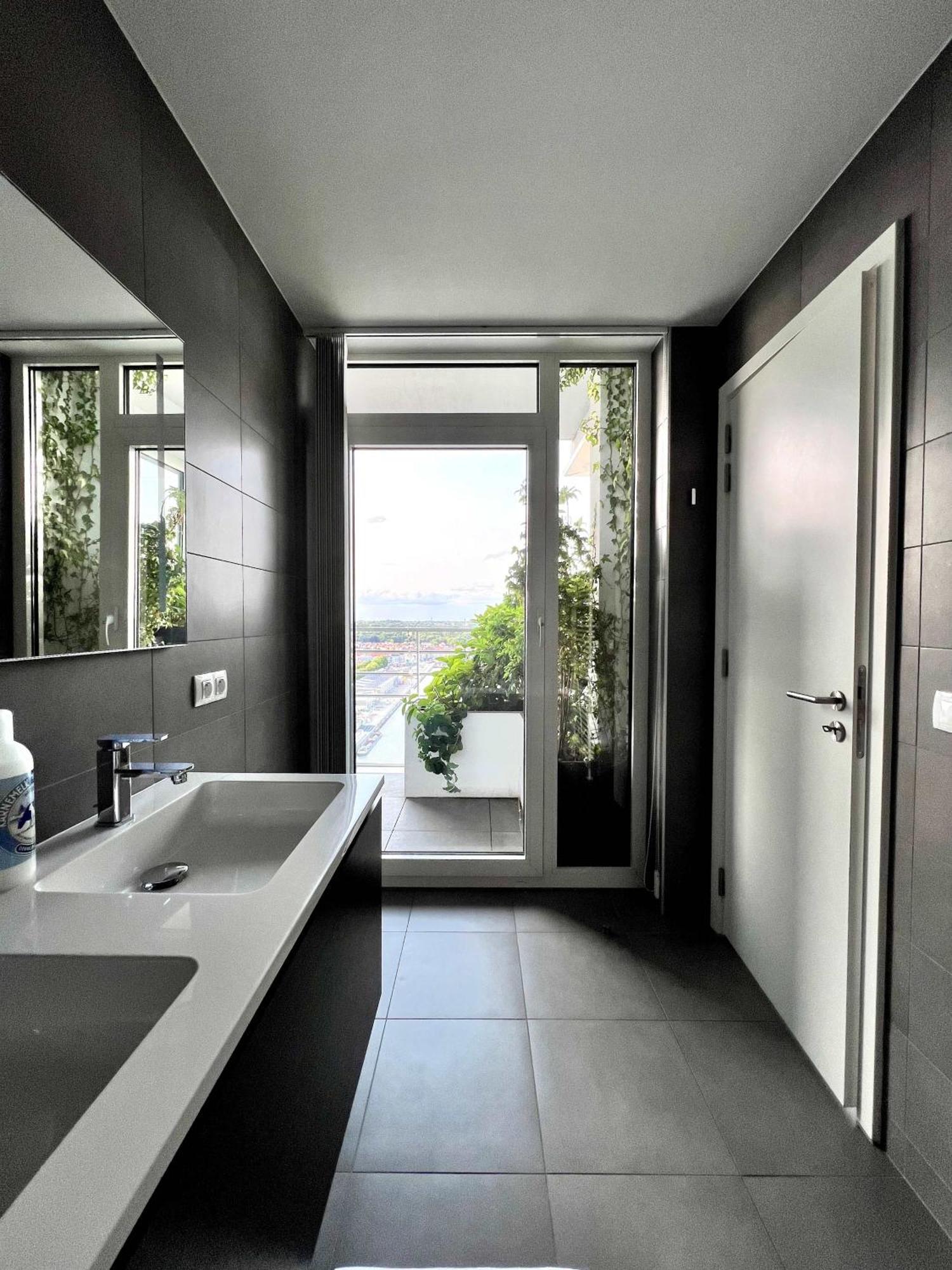 Apartment Penthouse With Stunning View Over