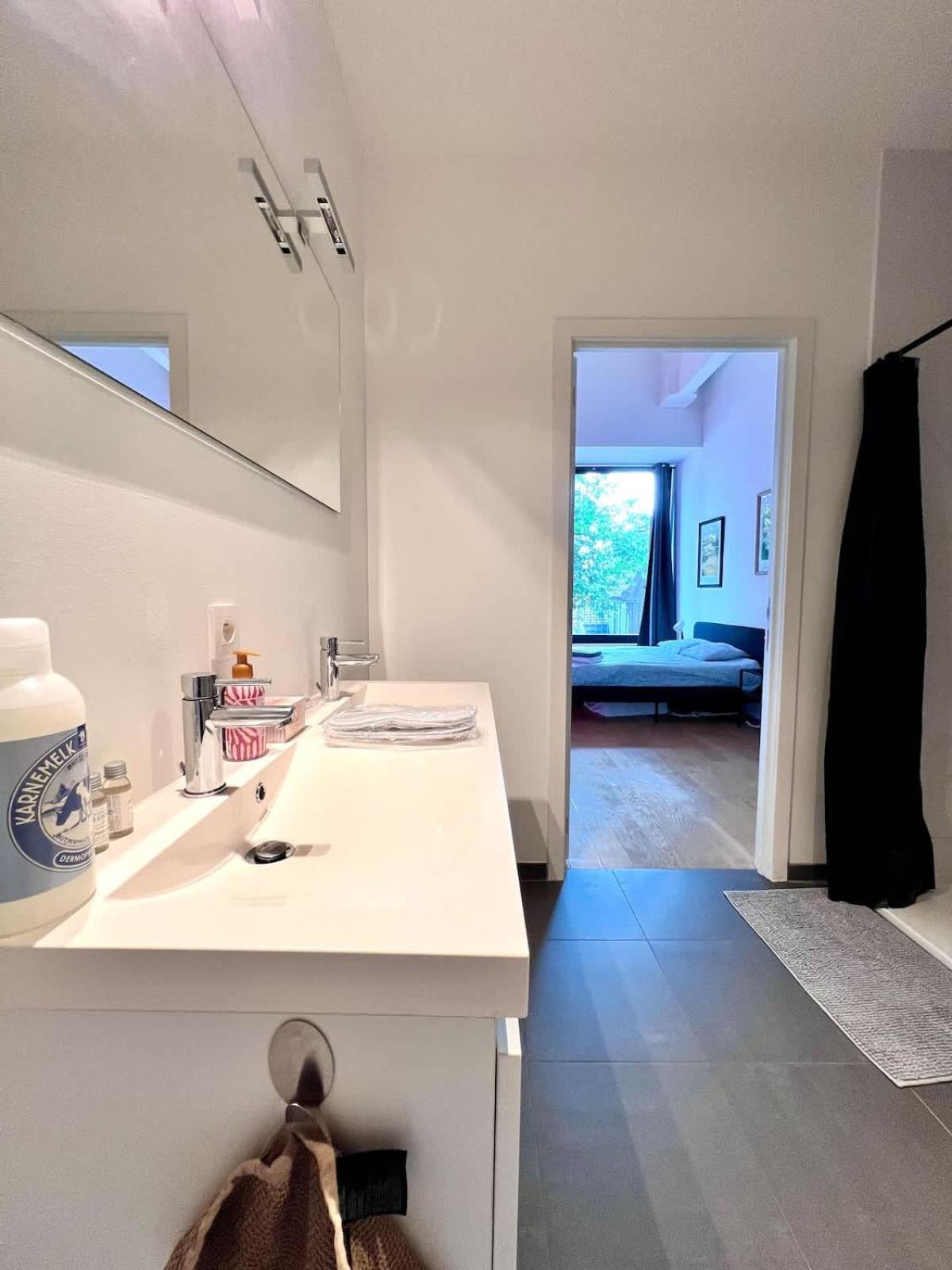 Spacious Loft Instant Favourite Up To 4 Guests Comfort & Style In Apartment *