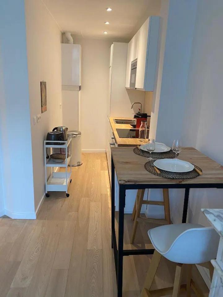 Beautiful And Warm Flat In Heart Of