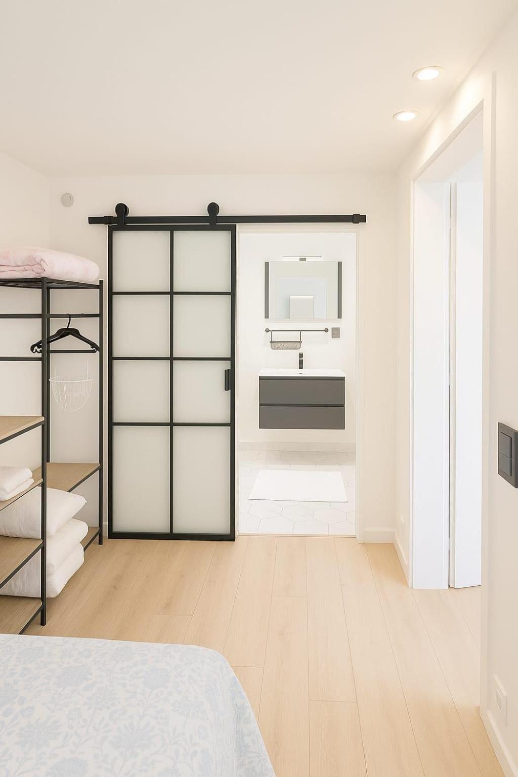 Stylish Flat With Rooftop In Ixelles Apartment