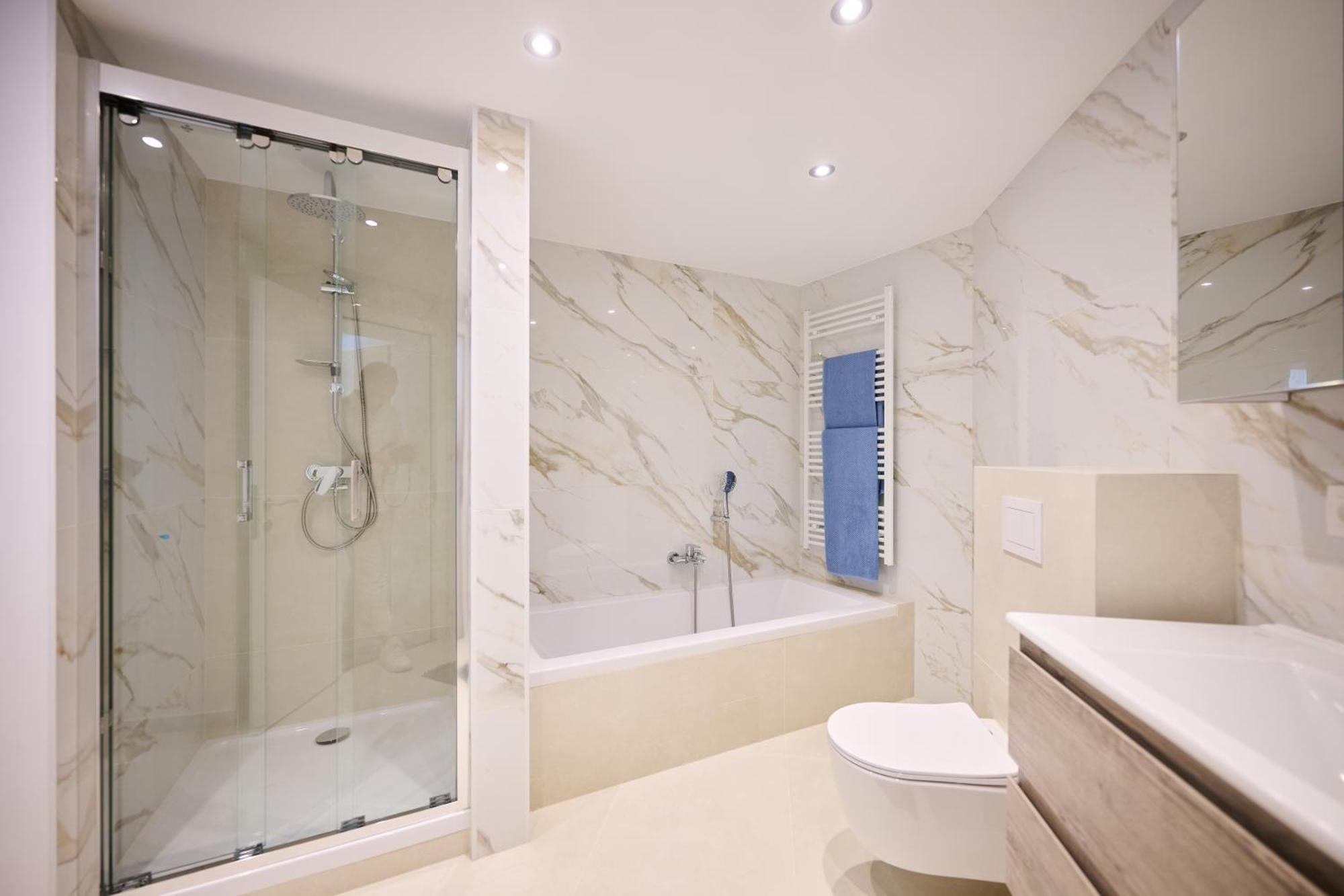 Toison D'or & Sauna Apartment *