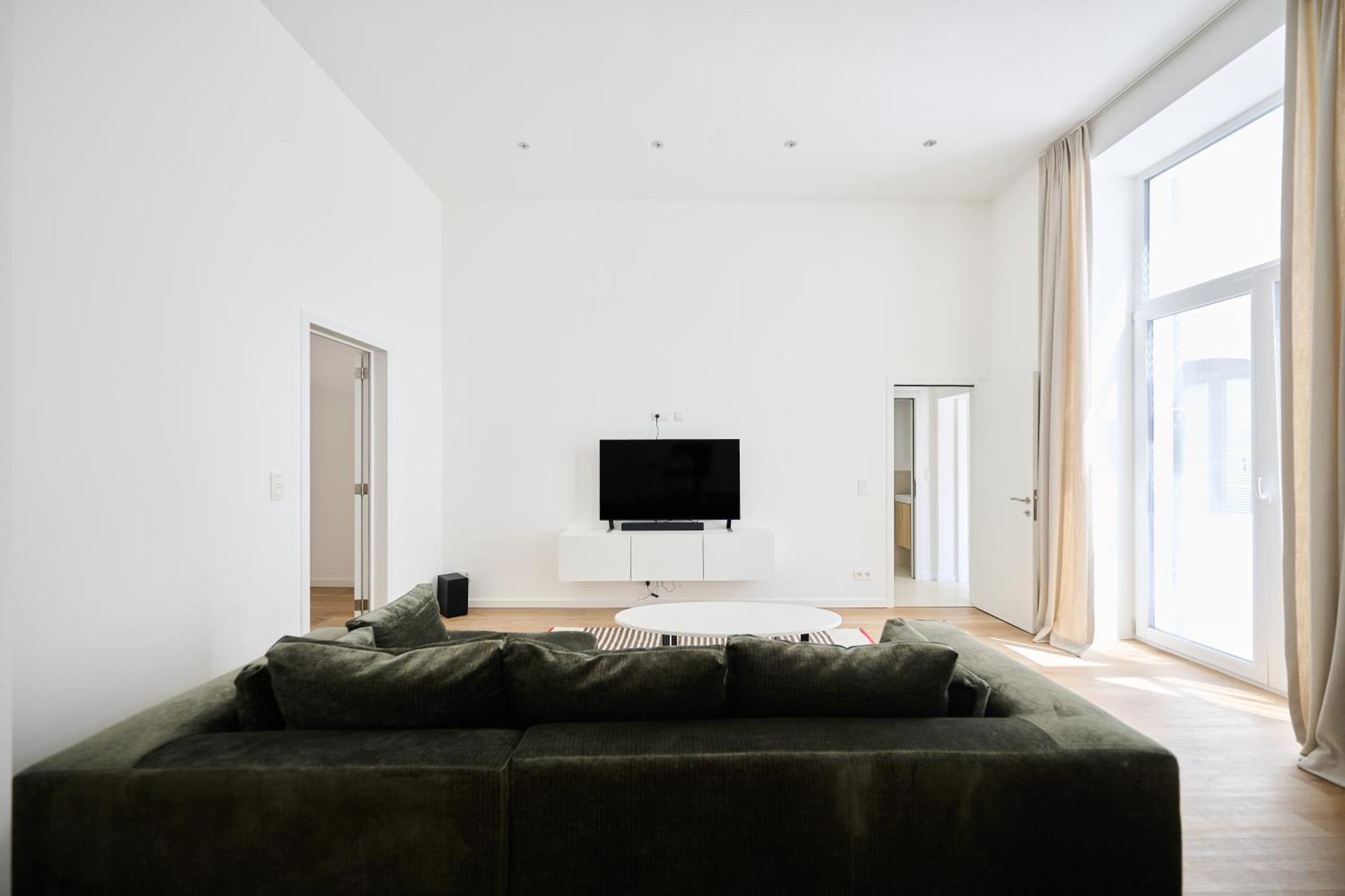 Toison D'or & Sauna Apartment