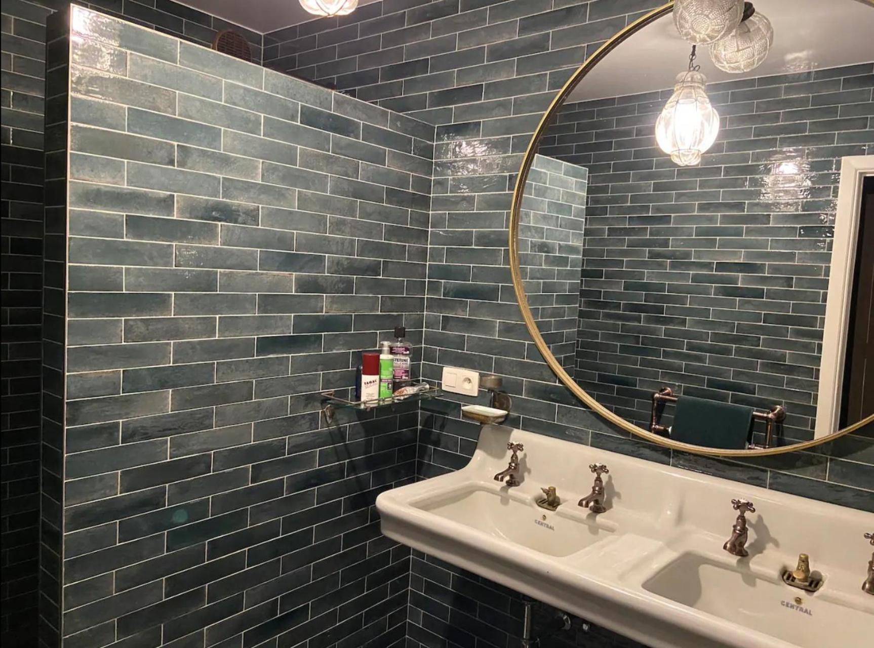 Overlooking Apartment *