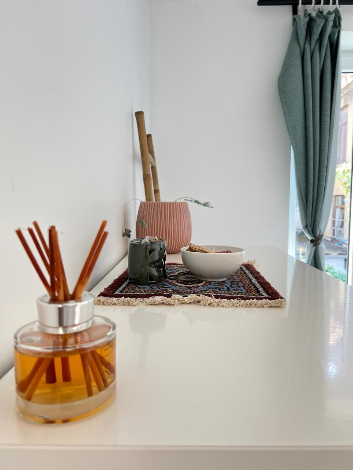 Apartment Tiny House Avec Terrasse Privee, 10 Mins Du Centre *