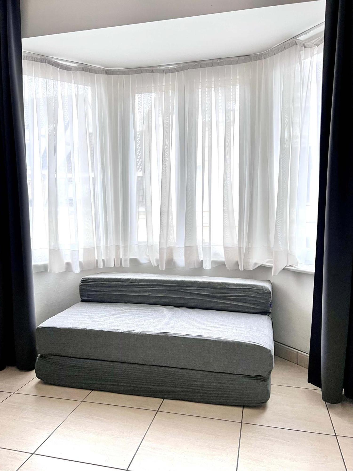 Chic Et Calme 2 Min Du Parlement Europeen Apartment