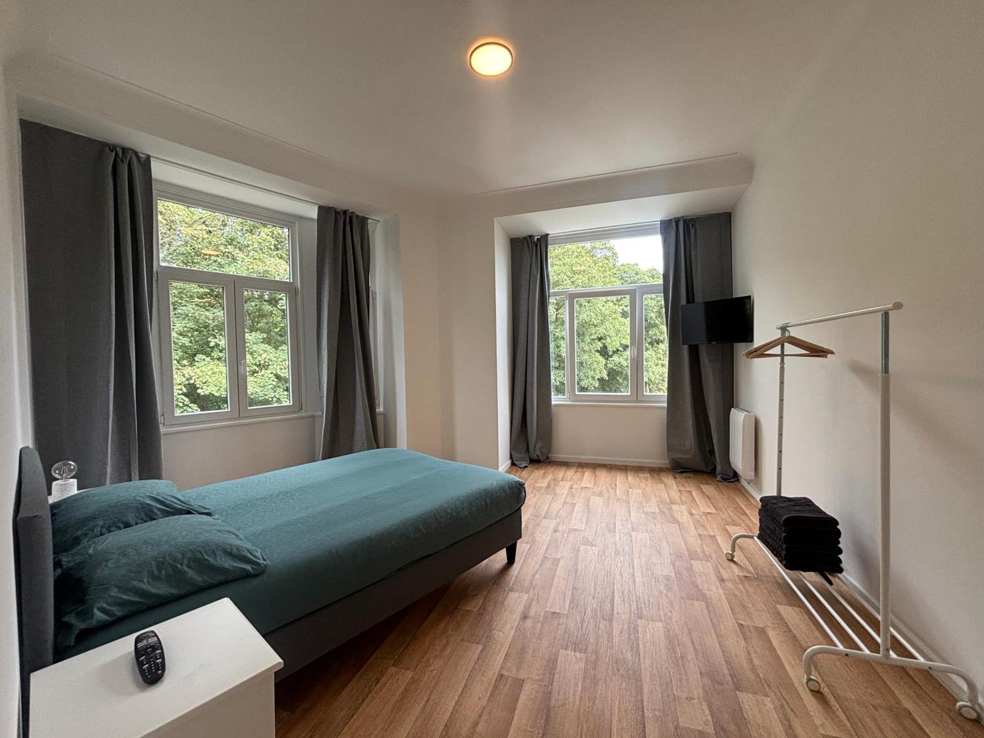 Leopold 6 Brussels