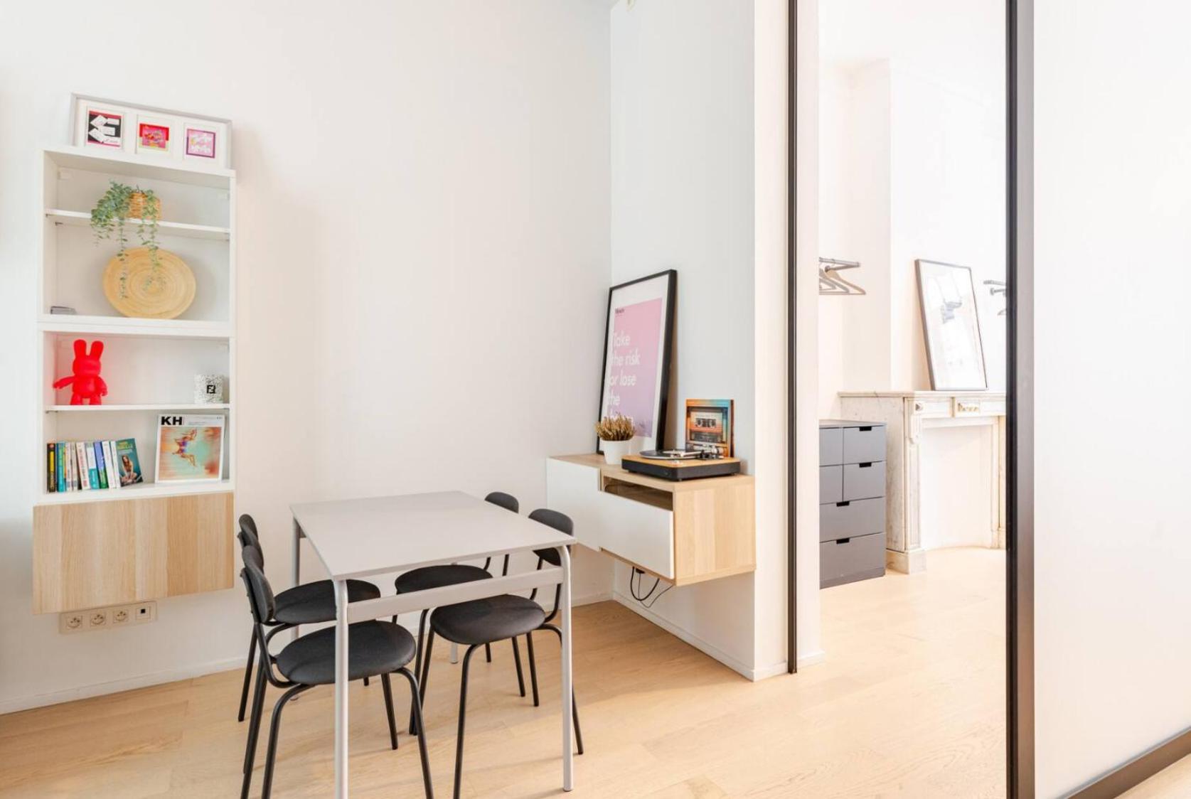 Les De Saint-gilles Apartment *