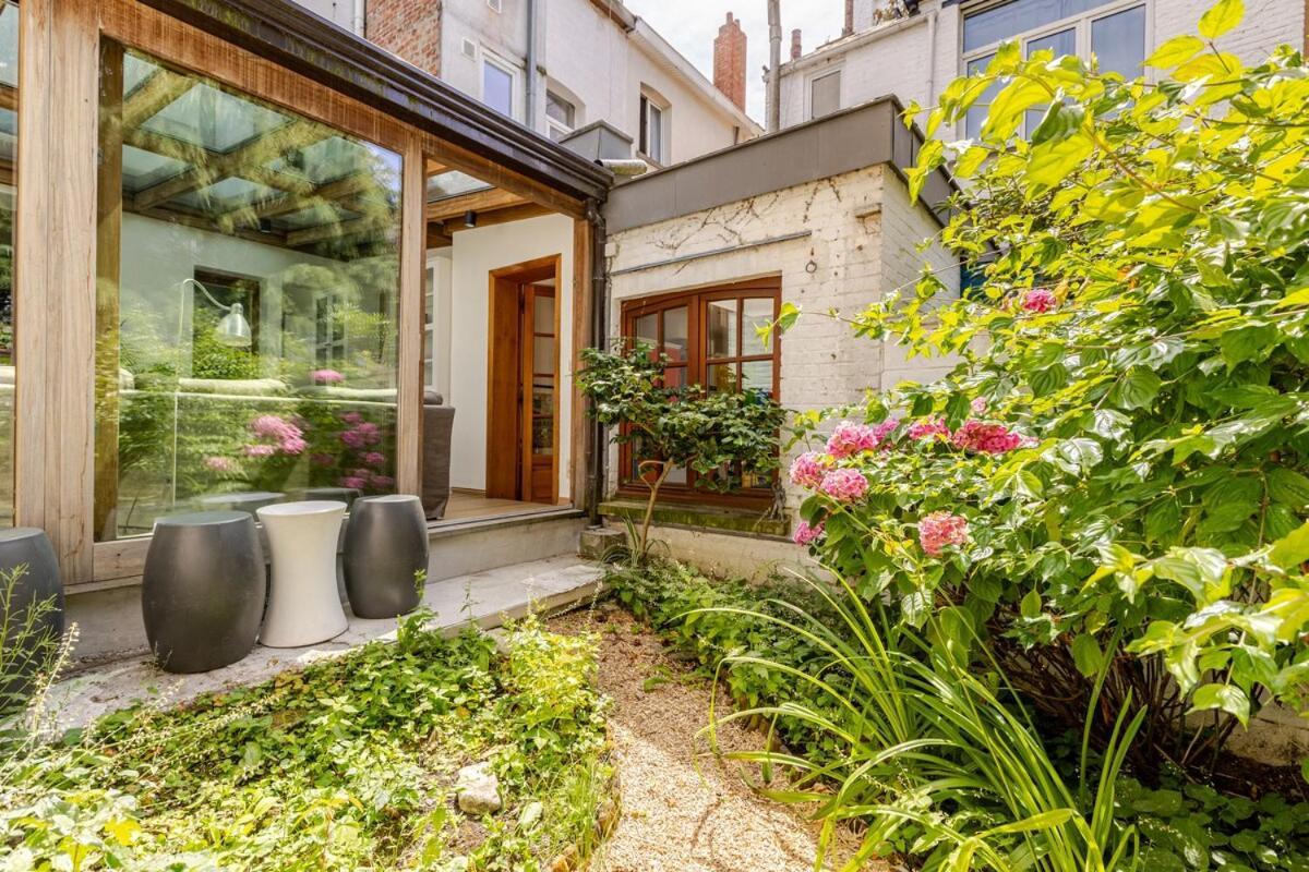 Maison Du Cinquantenaire - The Residential *