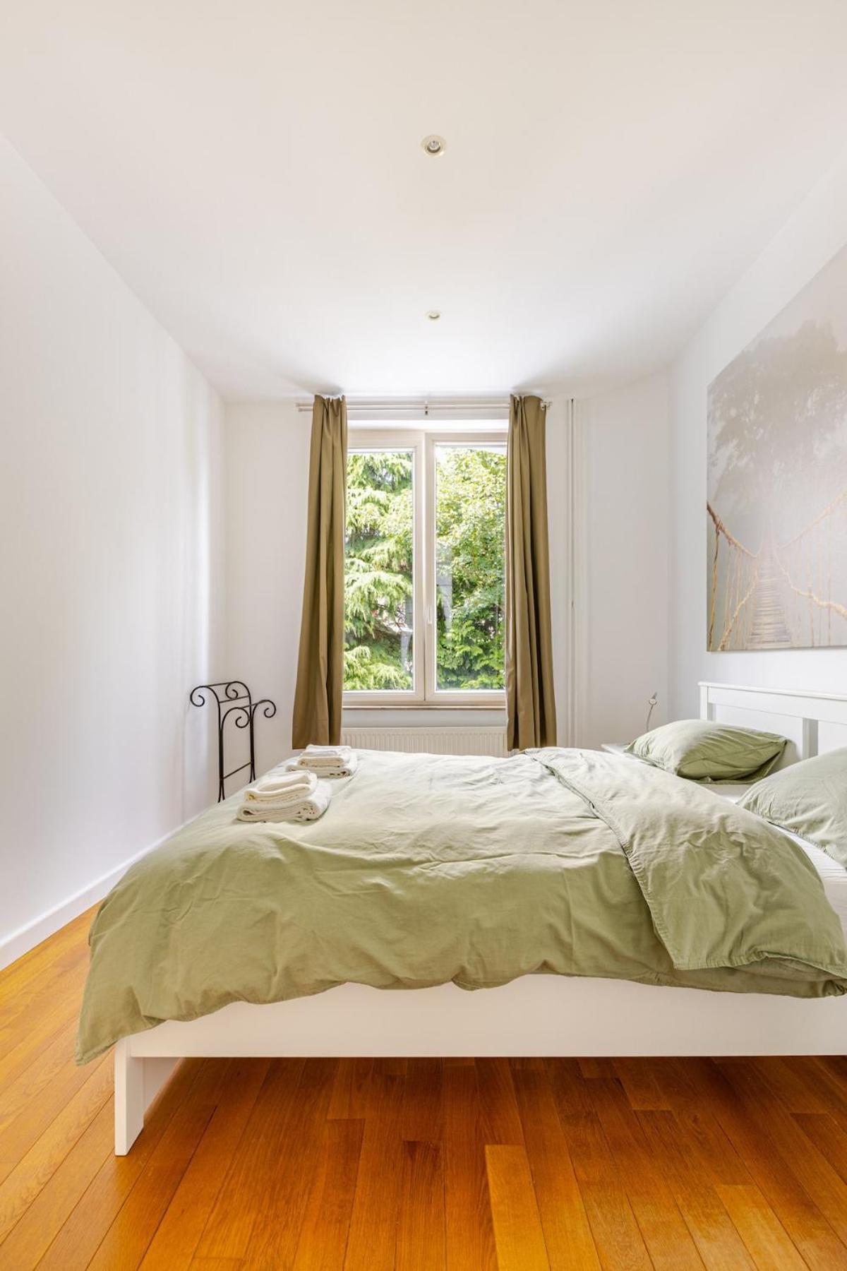 Maison Du Cinquantenaire - The Residential *