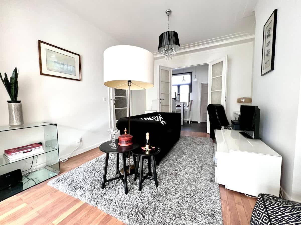 Apartment A Chic Haven In The Heart Of Urban Nature *