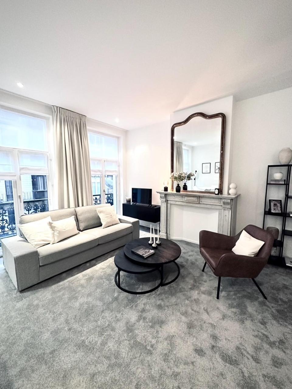 Apartment Magnificent In Sablon Brussels