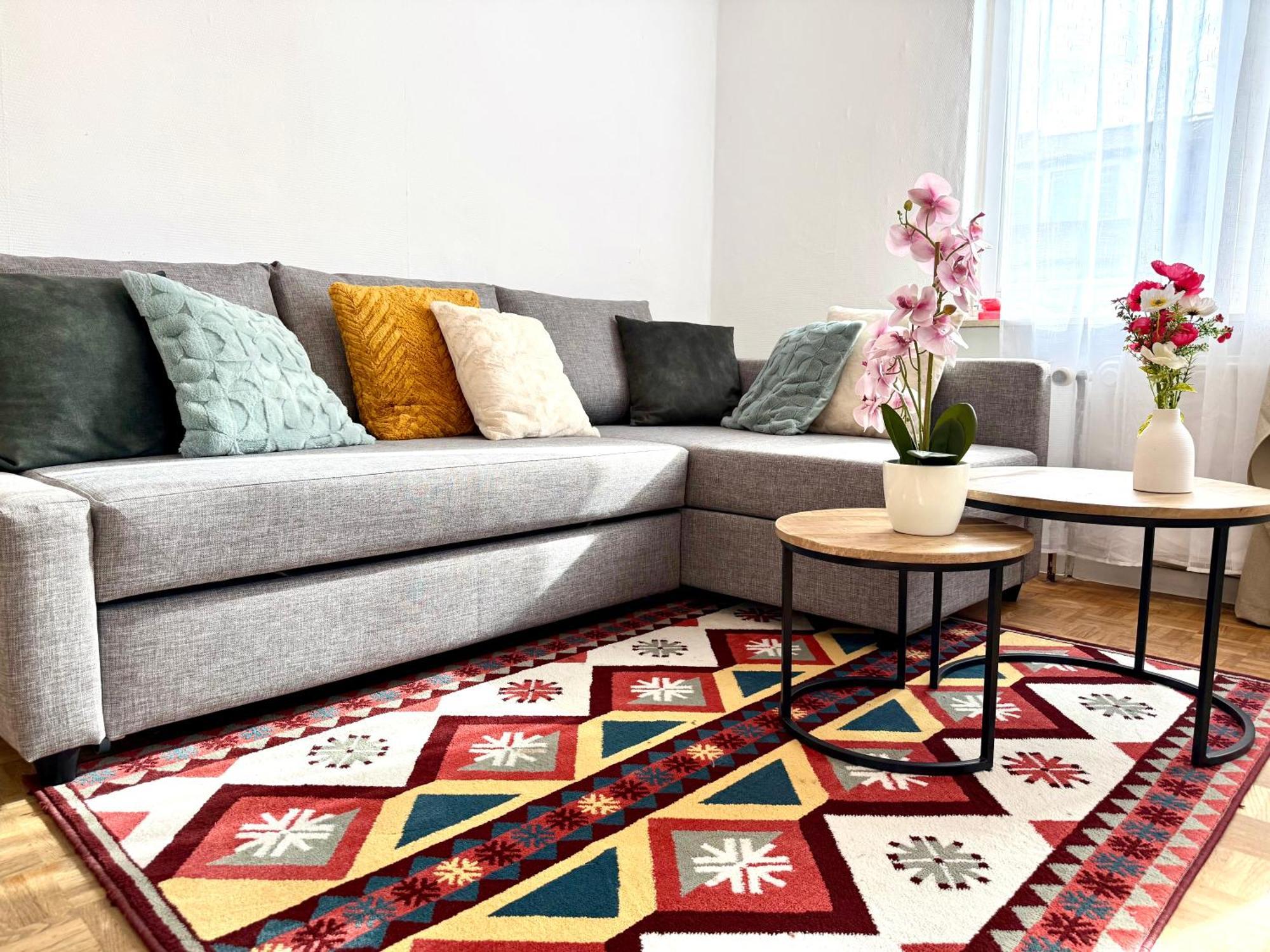 Atomium Canopy Apartment