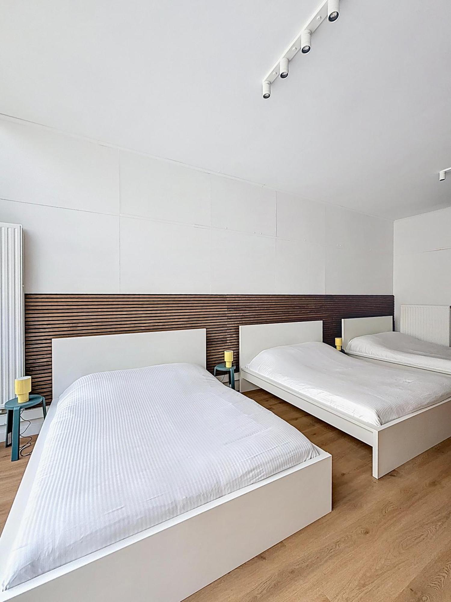 Spot - Louise * Brussels