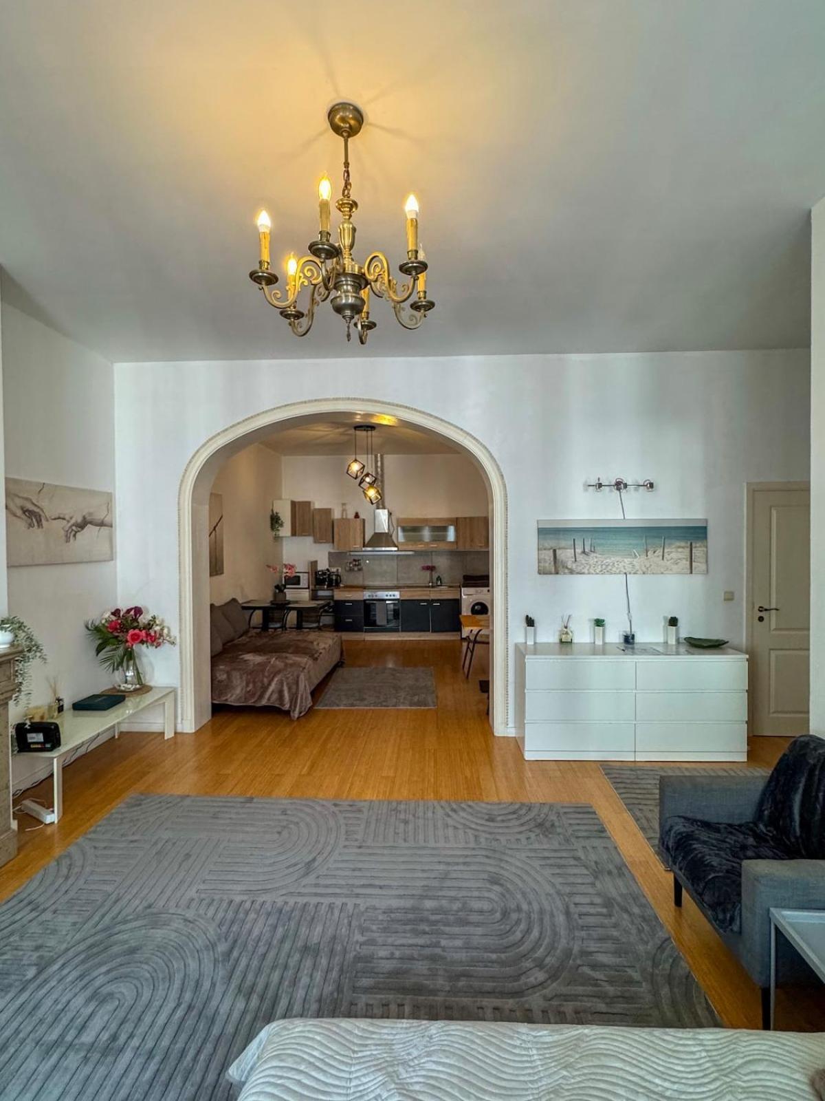 The Louise Apartment *