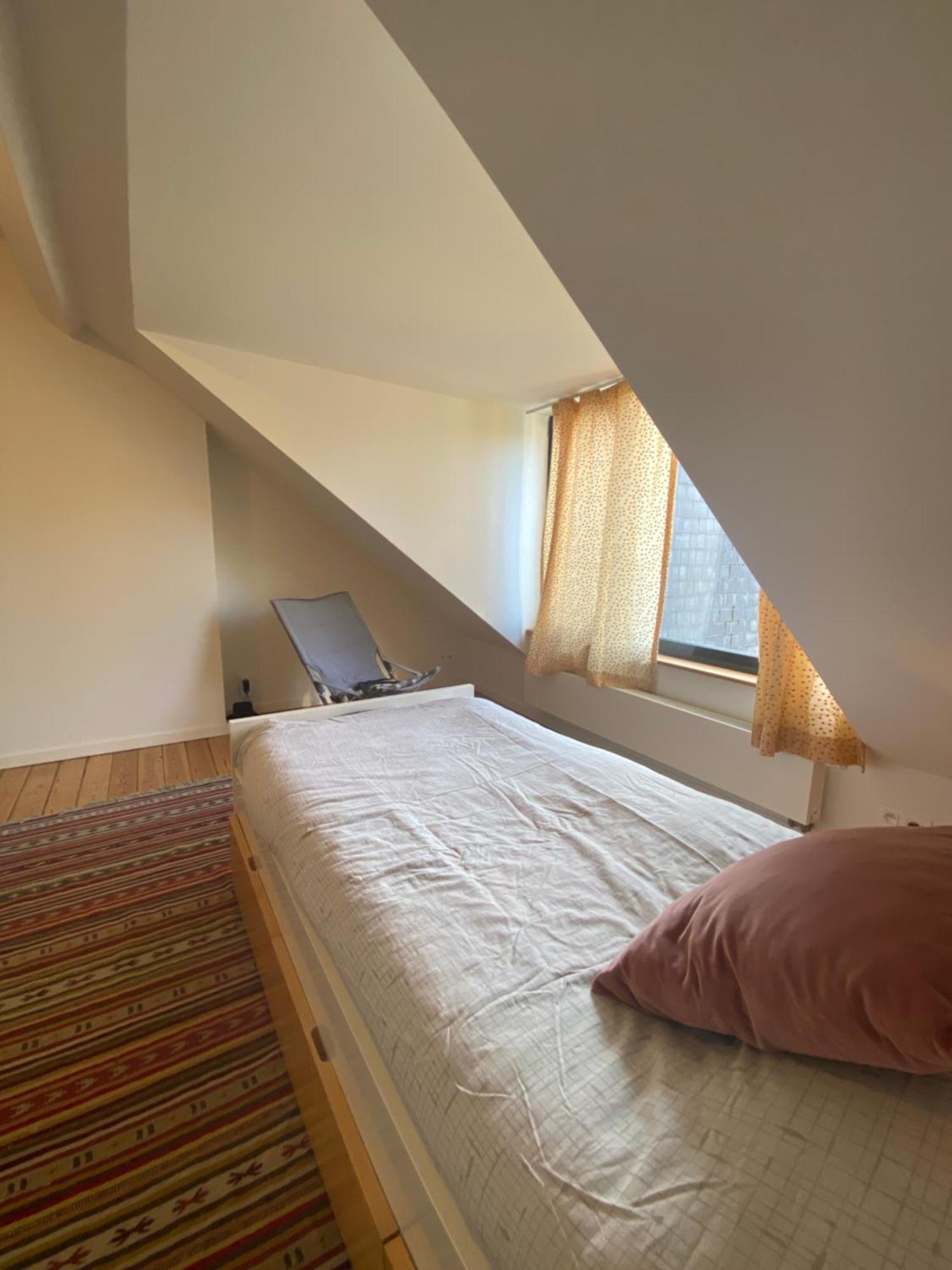 Homestay Confort Lit Simple, Salle De Bain Prive Proche Du Metro Veeweyde,