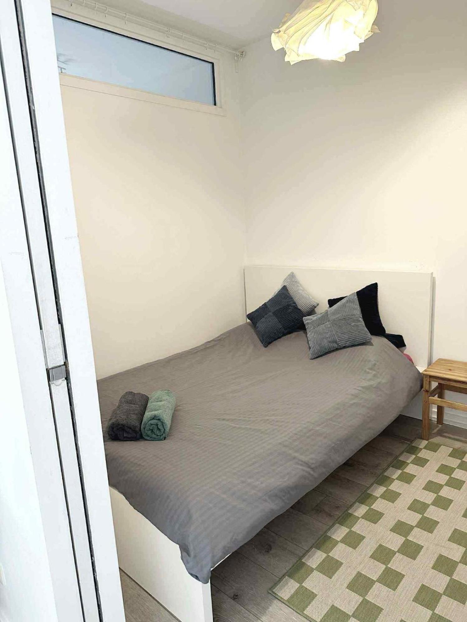 Quartier Ixelles - Metro Porte De Namur