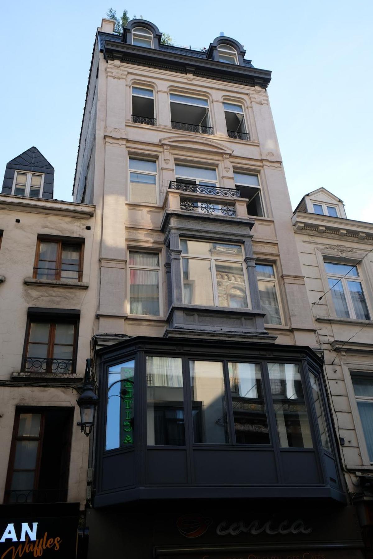 Center Spacious And *