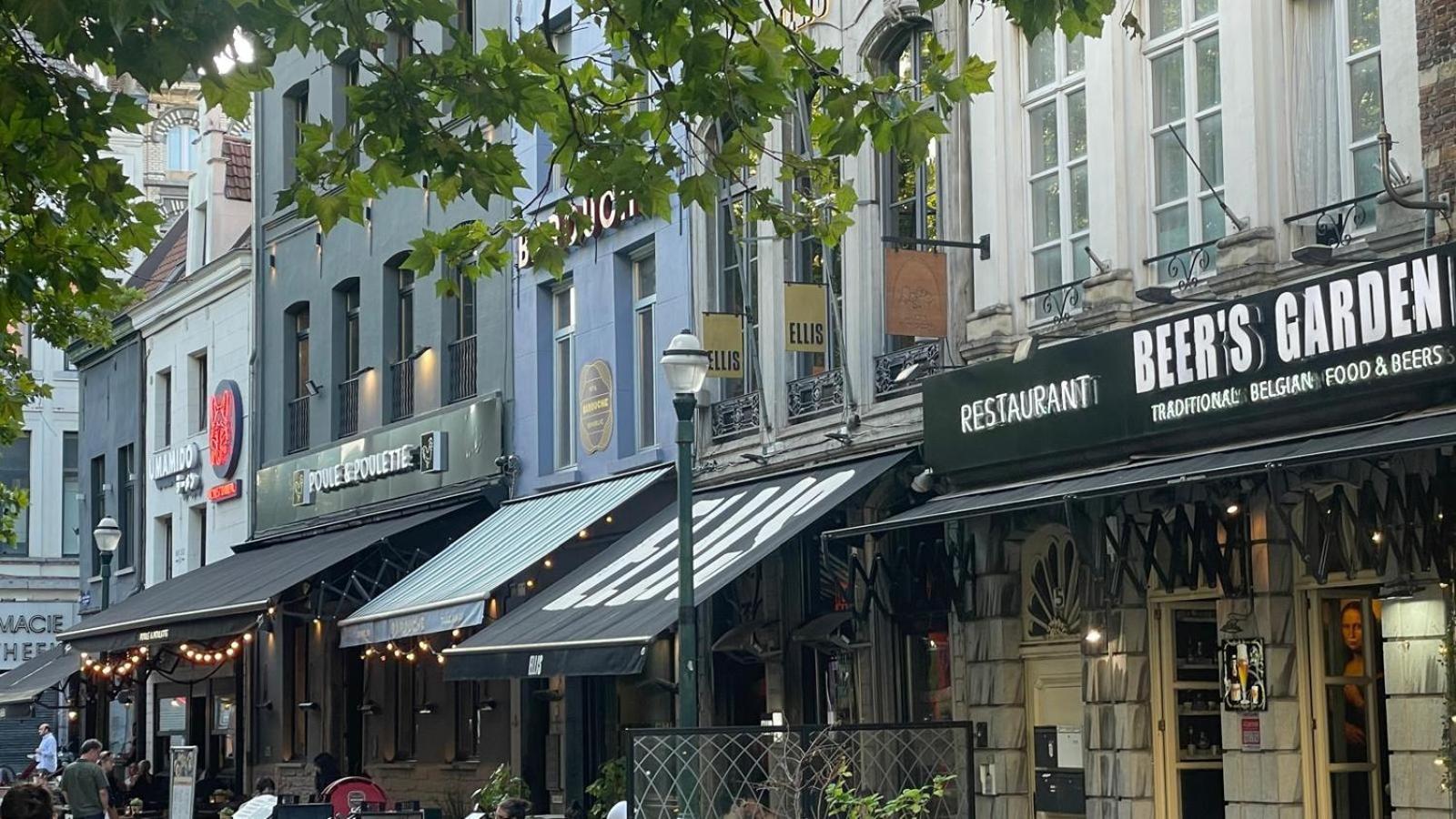 Entresol28 Apartment