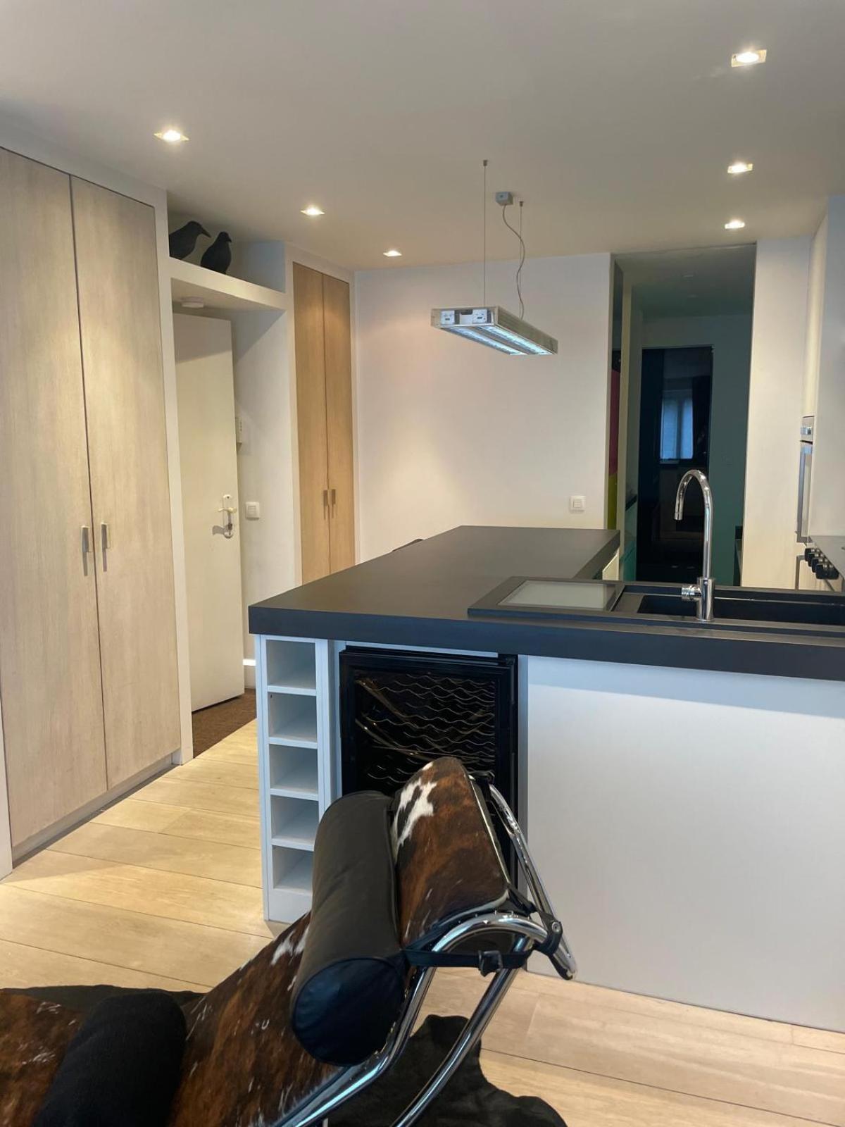 Entresol28 * Brussels