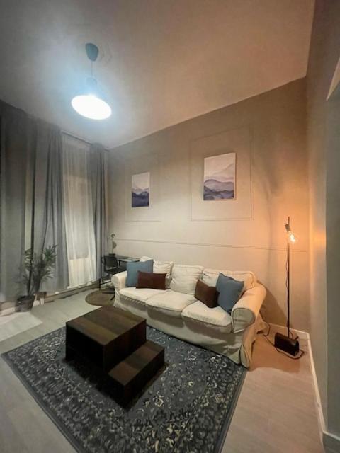 Le Longue Vie * Brussels