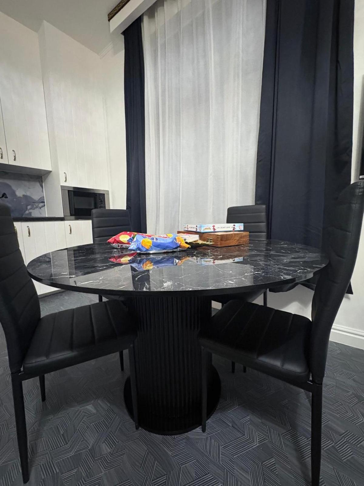 Garden's Jacuzzi 1 *