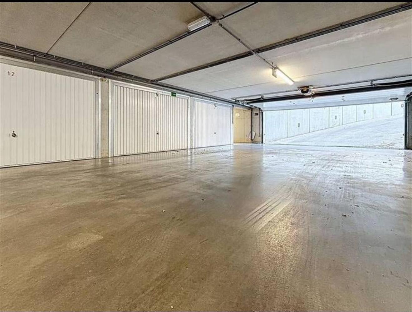 Close To Nato Bus Tram Calm Location Parking Extra Onsite Disc Parking Apartment *