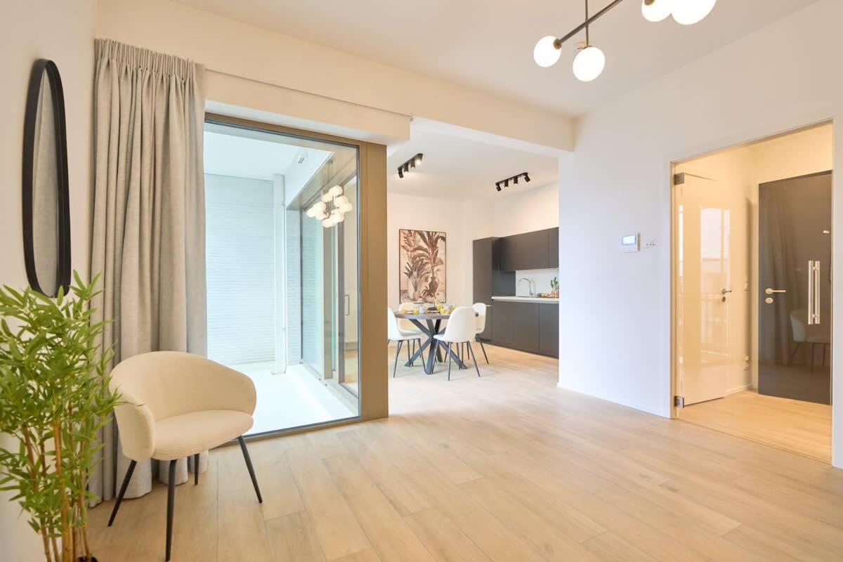 Apartment Brand New & Modern 1 Bedroom Brussels
