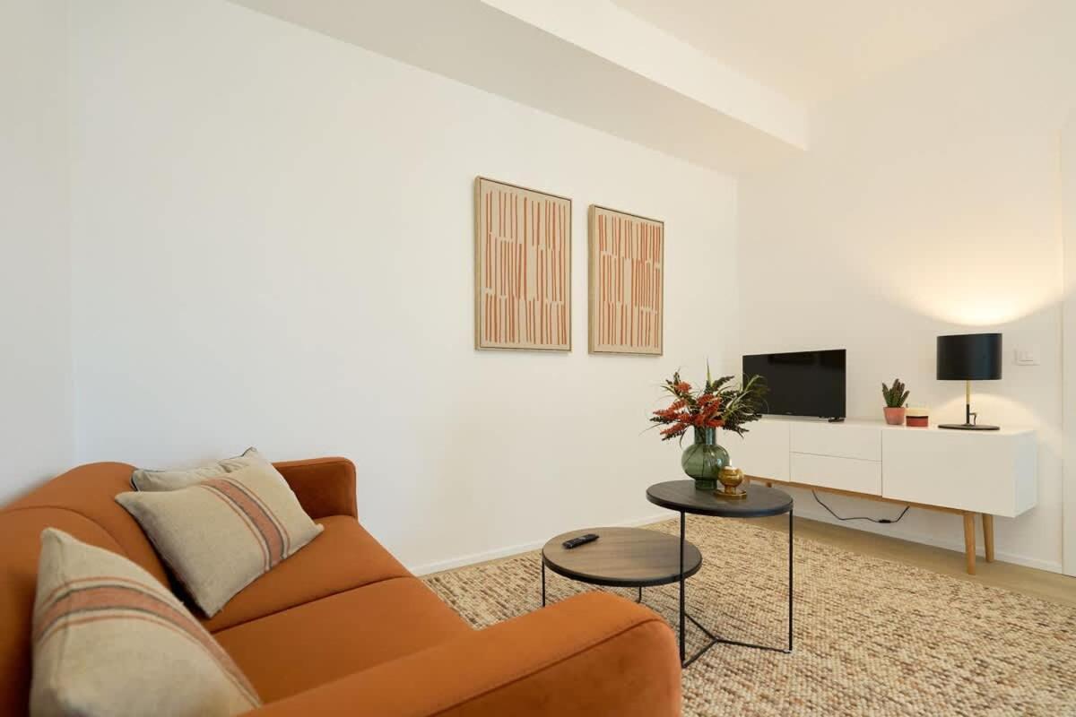 Brand New & Modern 1 Bedroom Brussels