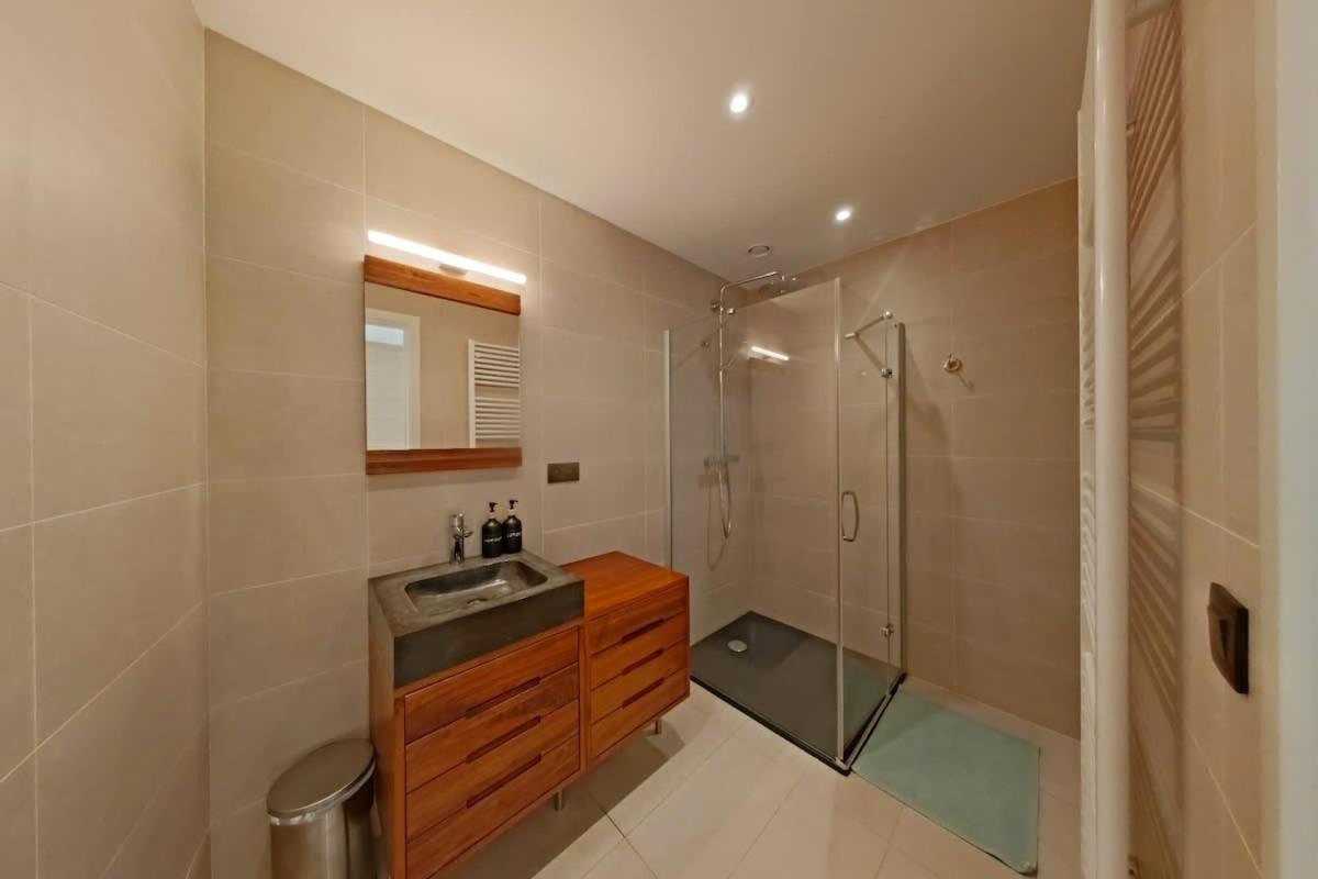 Grand Place Escape Spacious 2br With Charm Apartment Brussels