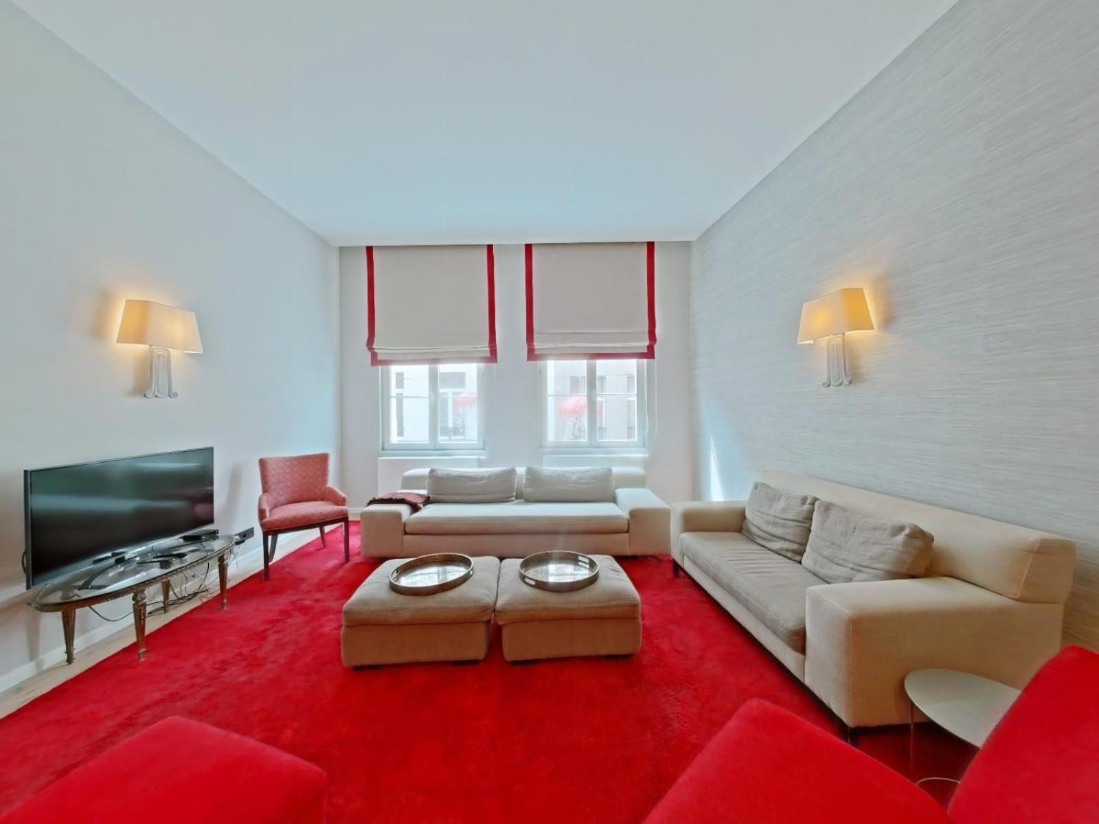Apartment Grand Place Escape Spacious 1br With Charm *