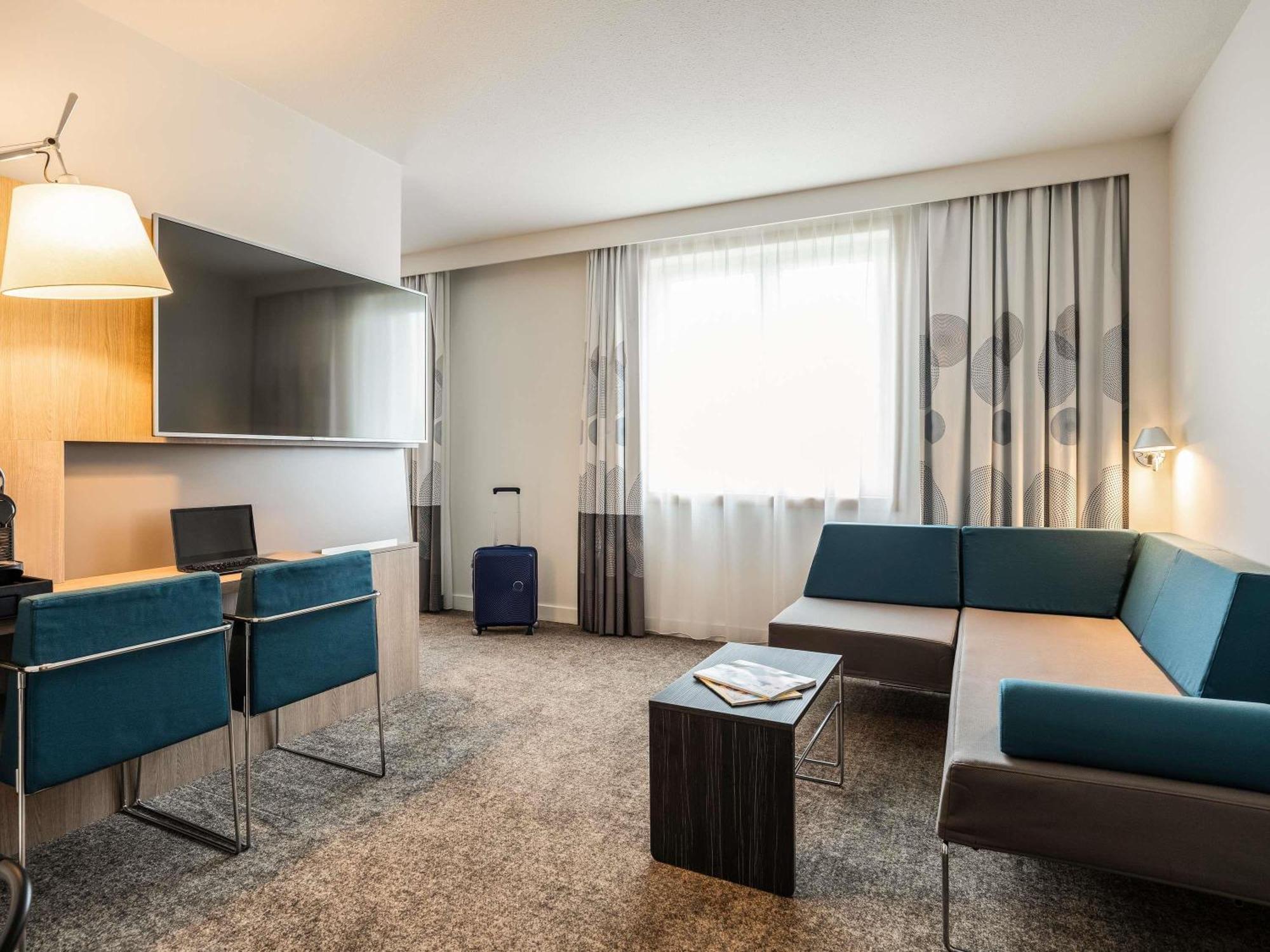 Novotel Centre Hotel