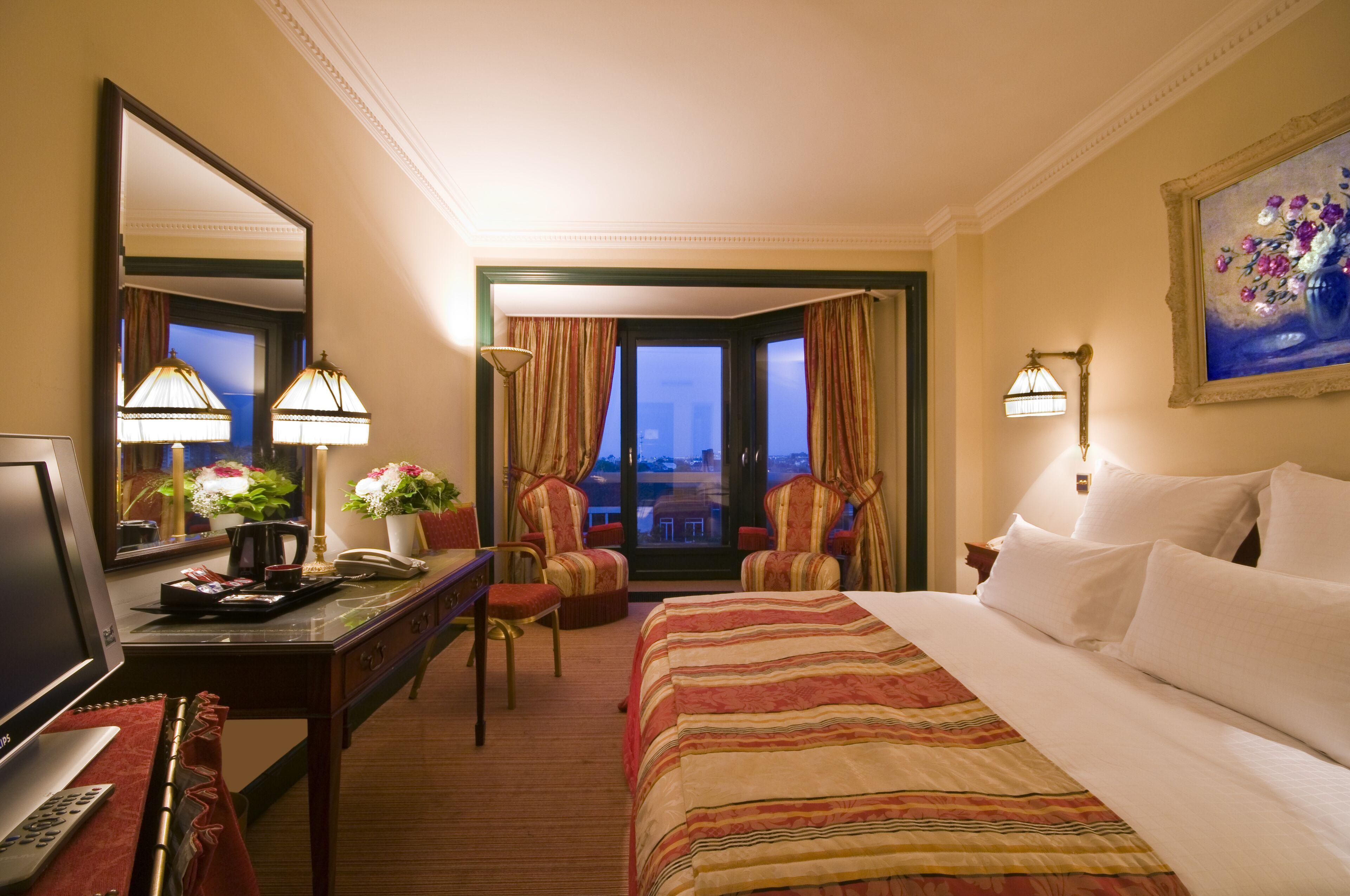 Hotel Barsey By Warwick 4*