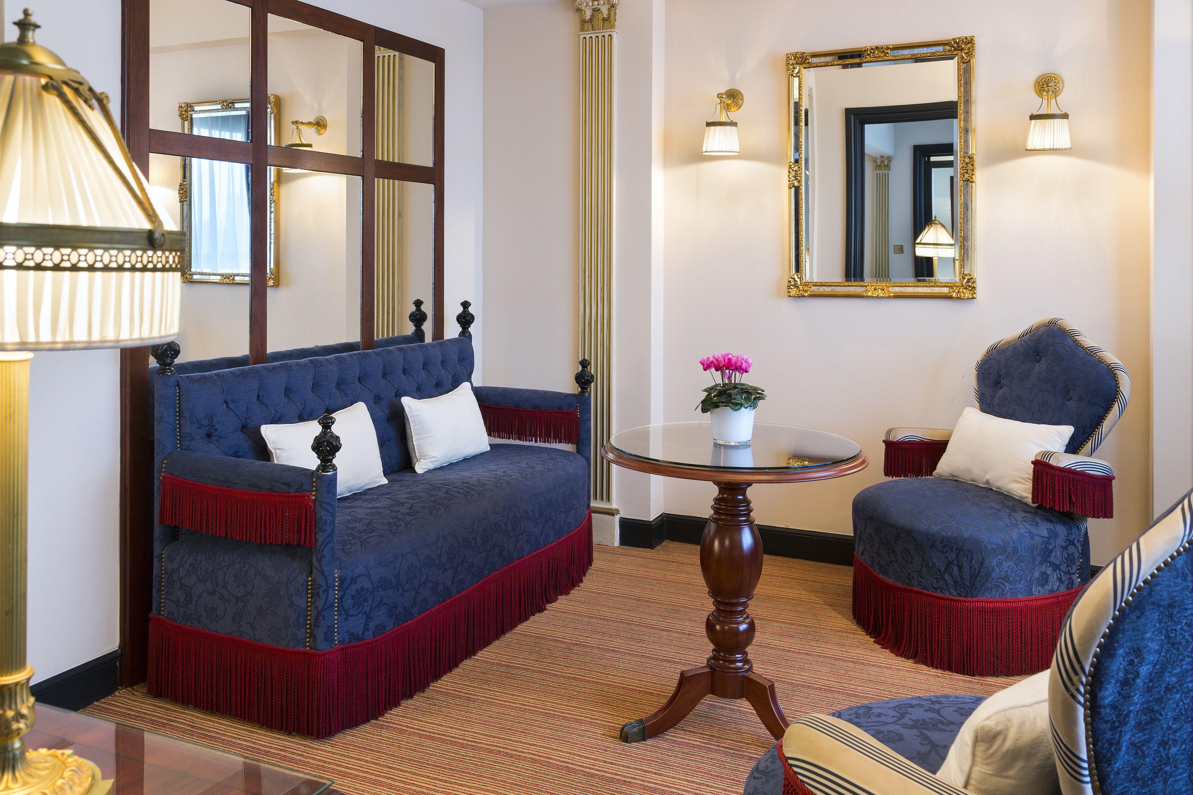 Barsey By Warwick Hotel