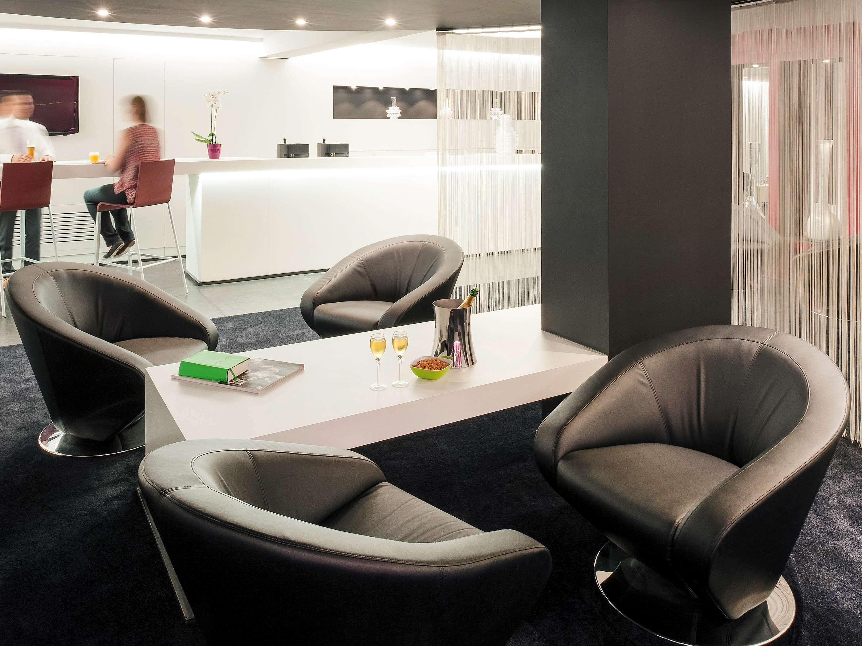 Hotel Ibis Styles Louise 3*