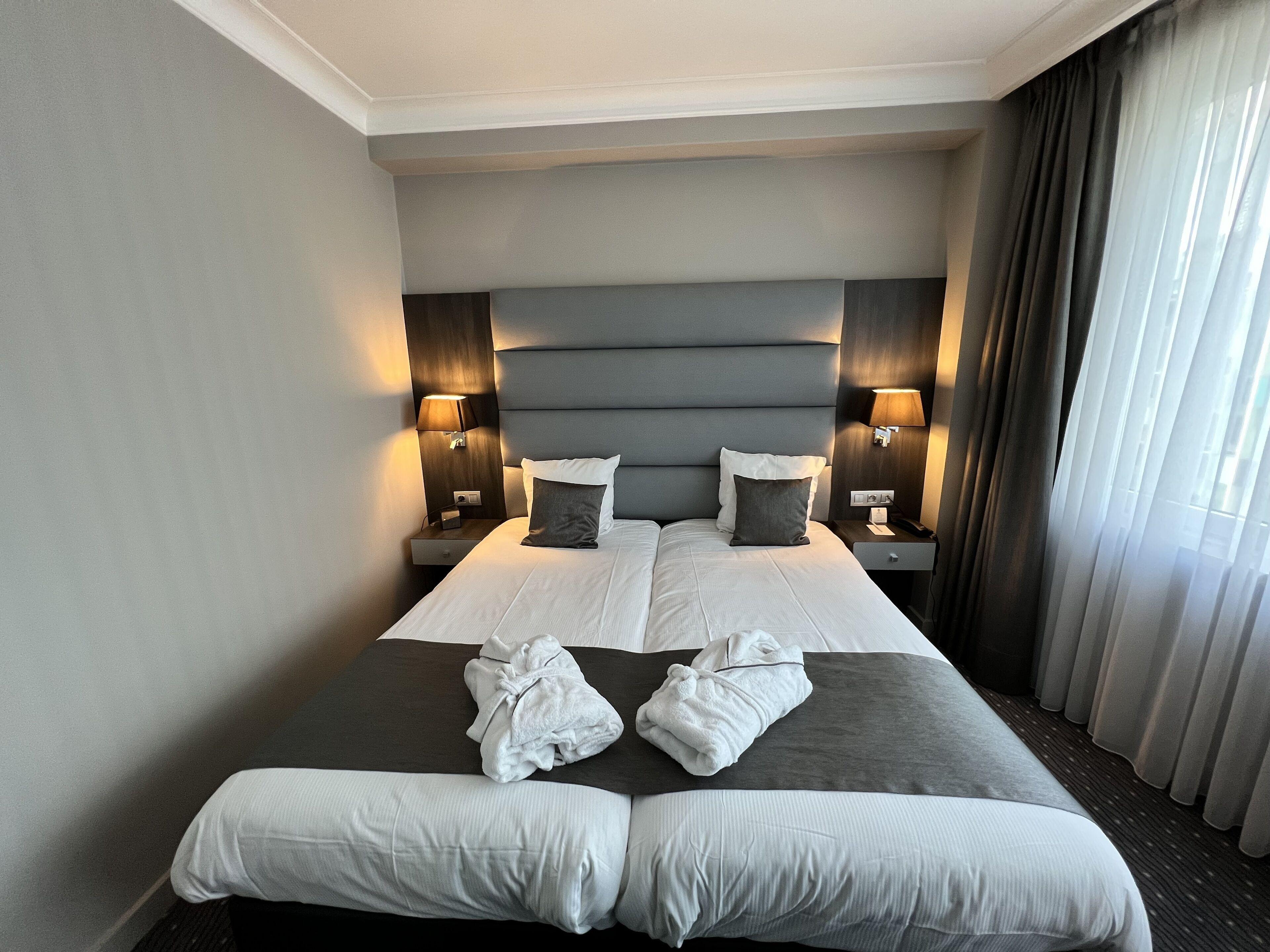 Western Royal Centre Hotel 3*