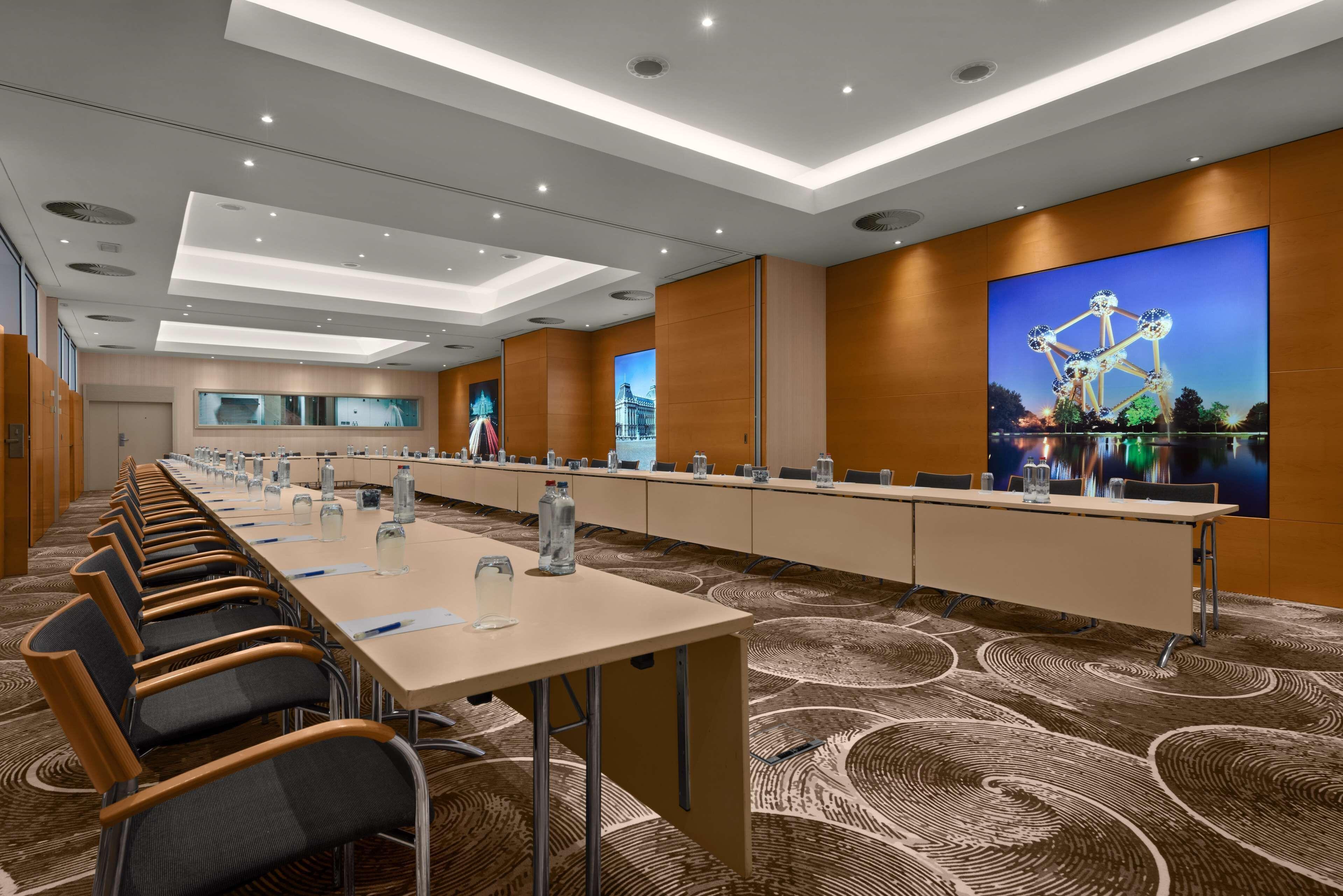 Nh Eu Berlaymont Hotel 4*