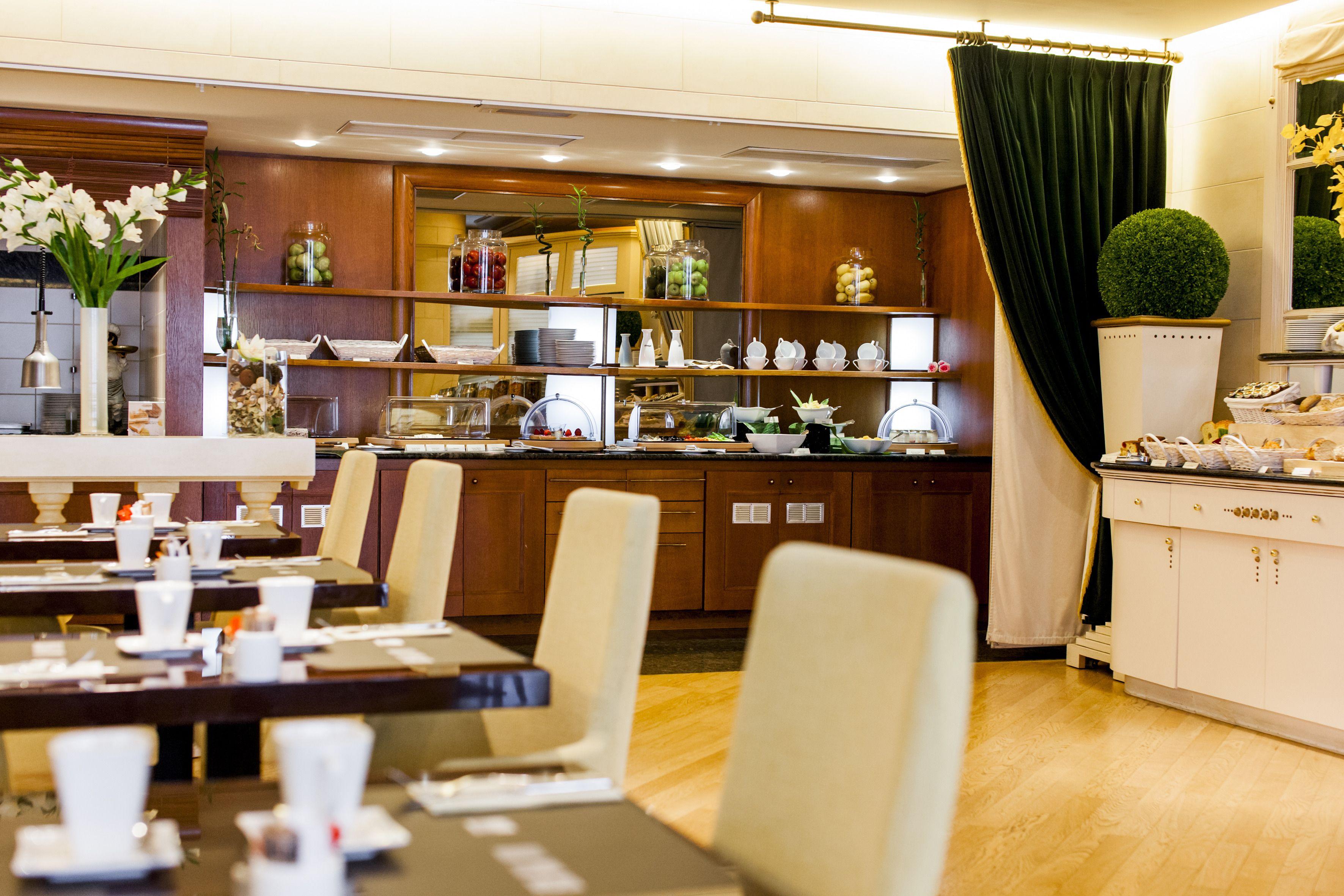 Le Chatelain Brussels