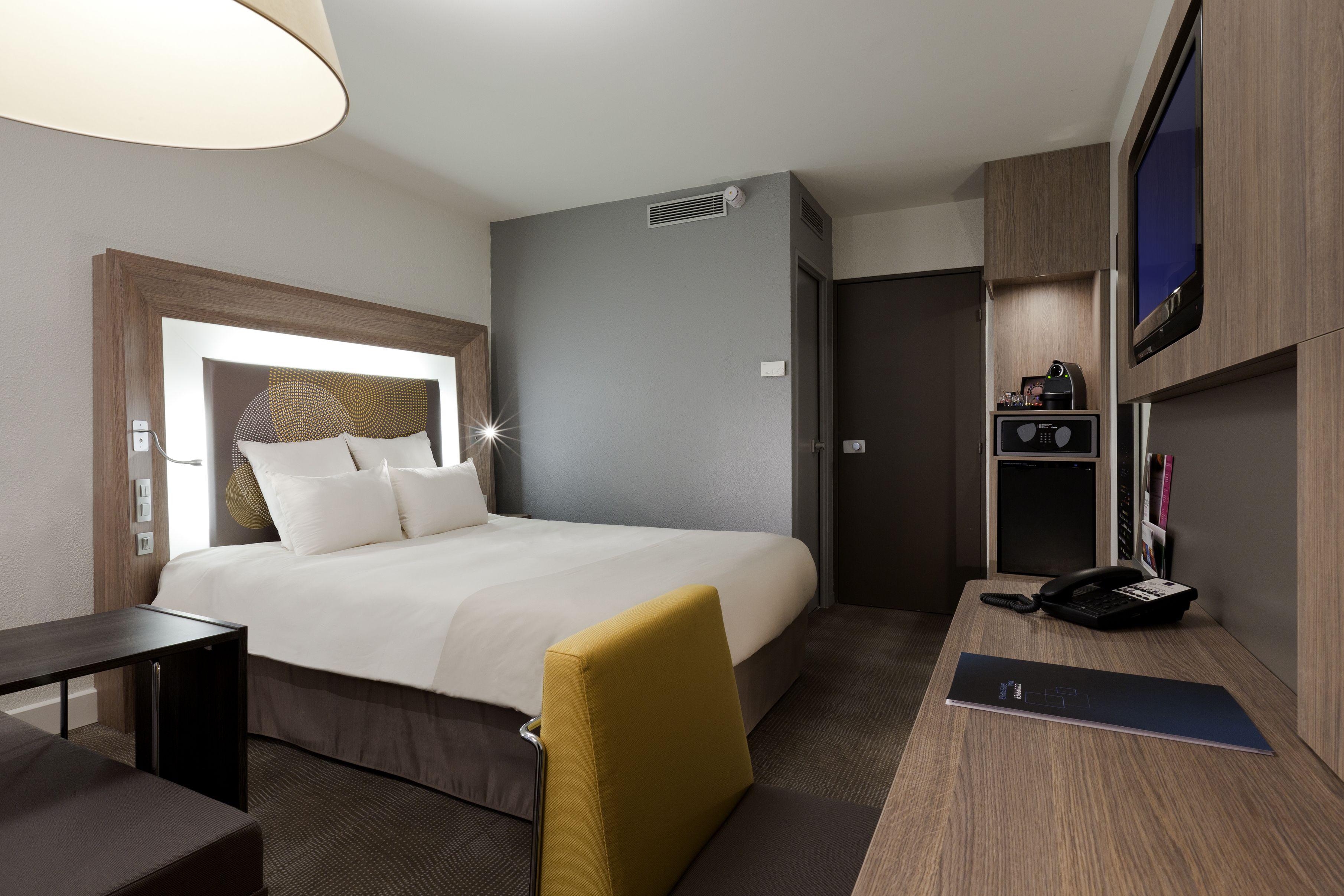 Novotel Centre Hotel