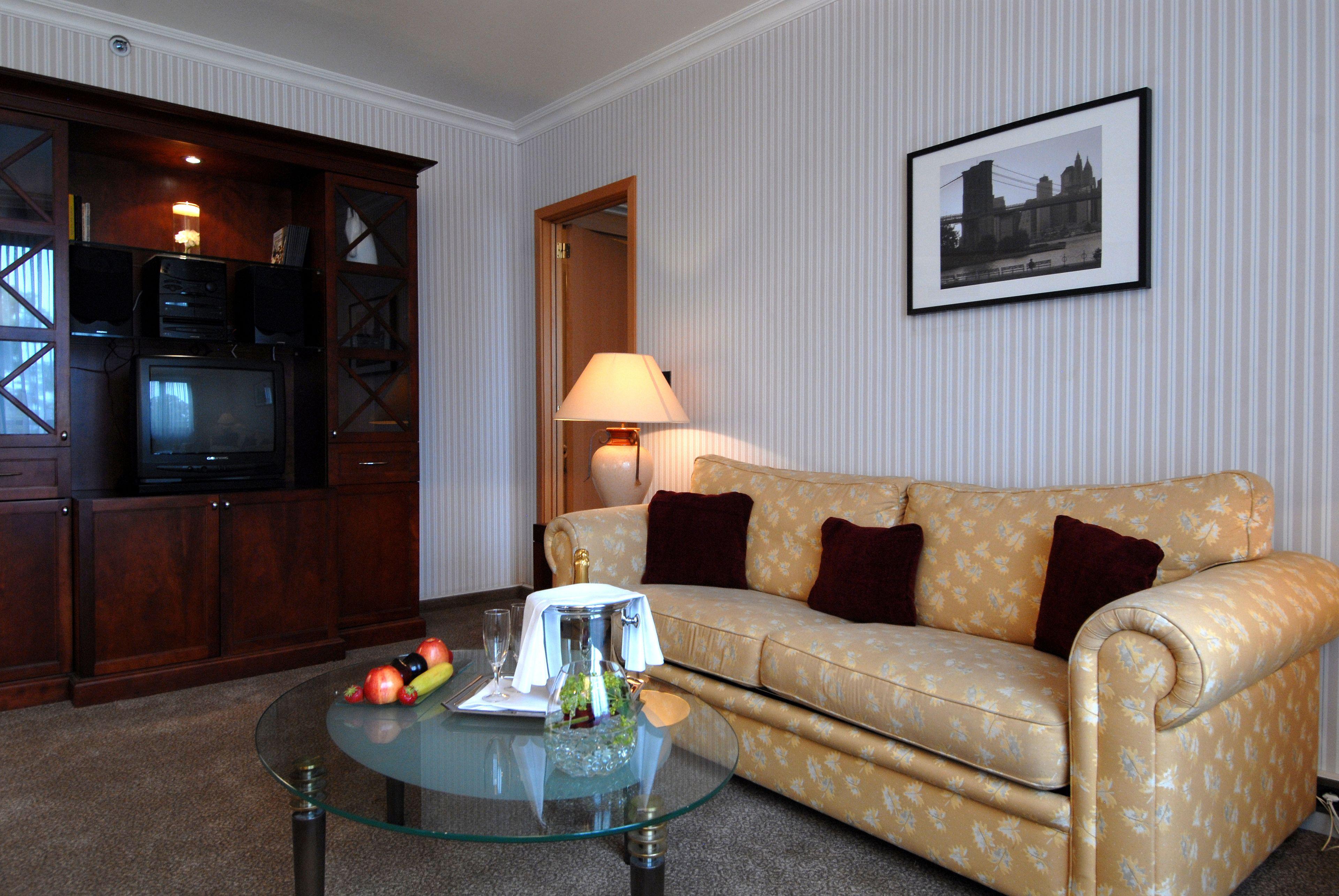 B-aparthotel Ambiorix Aparthotel 4*